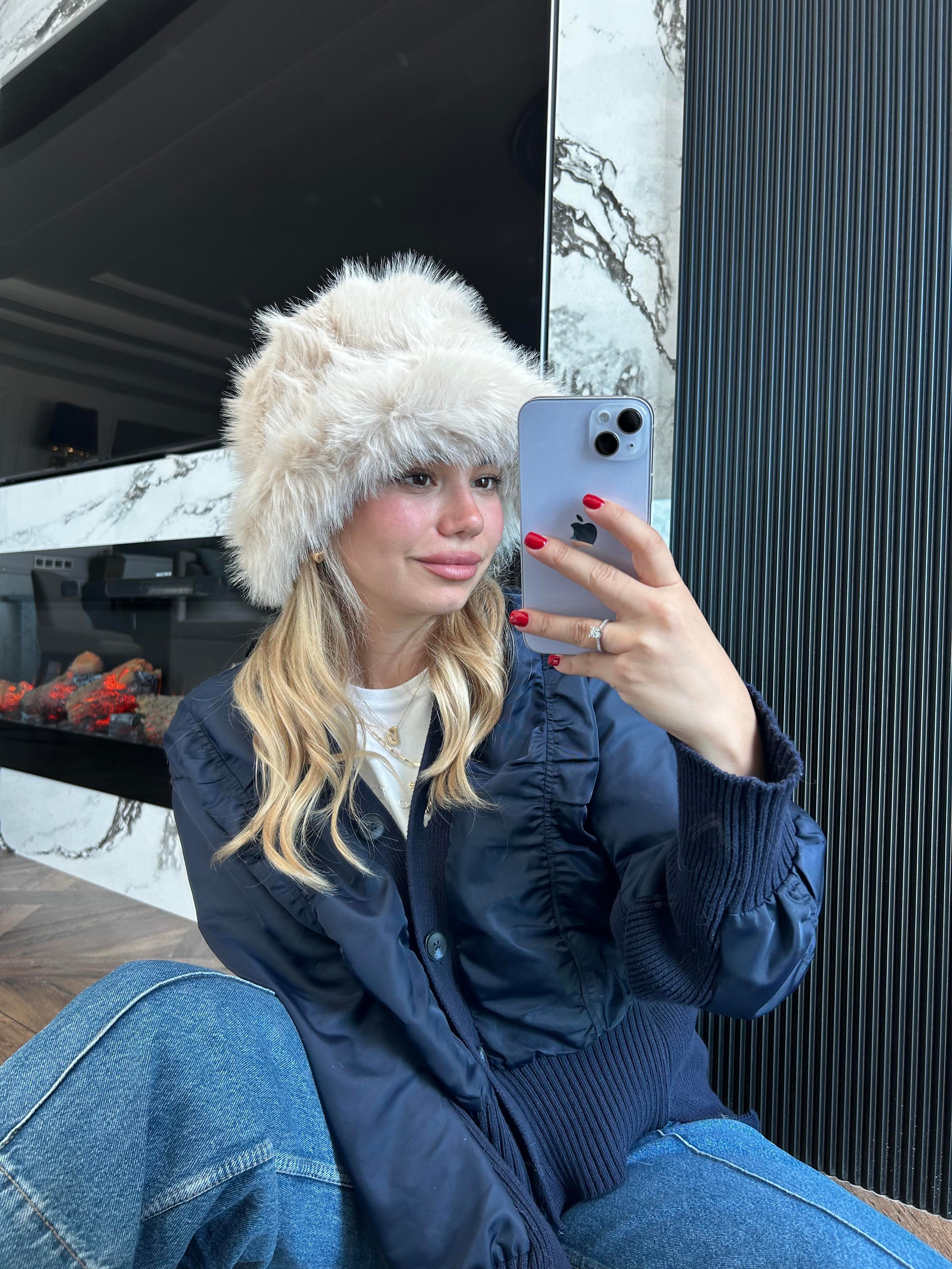 JF Peluş Bucket Şapka - Bej