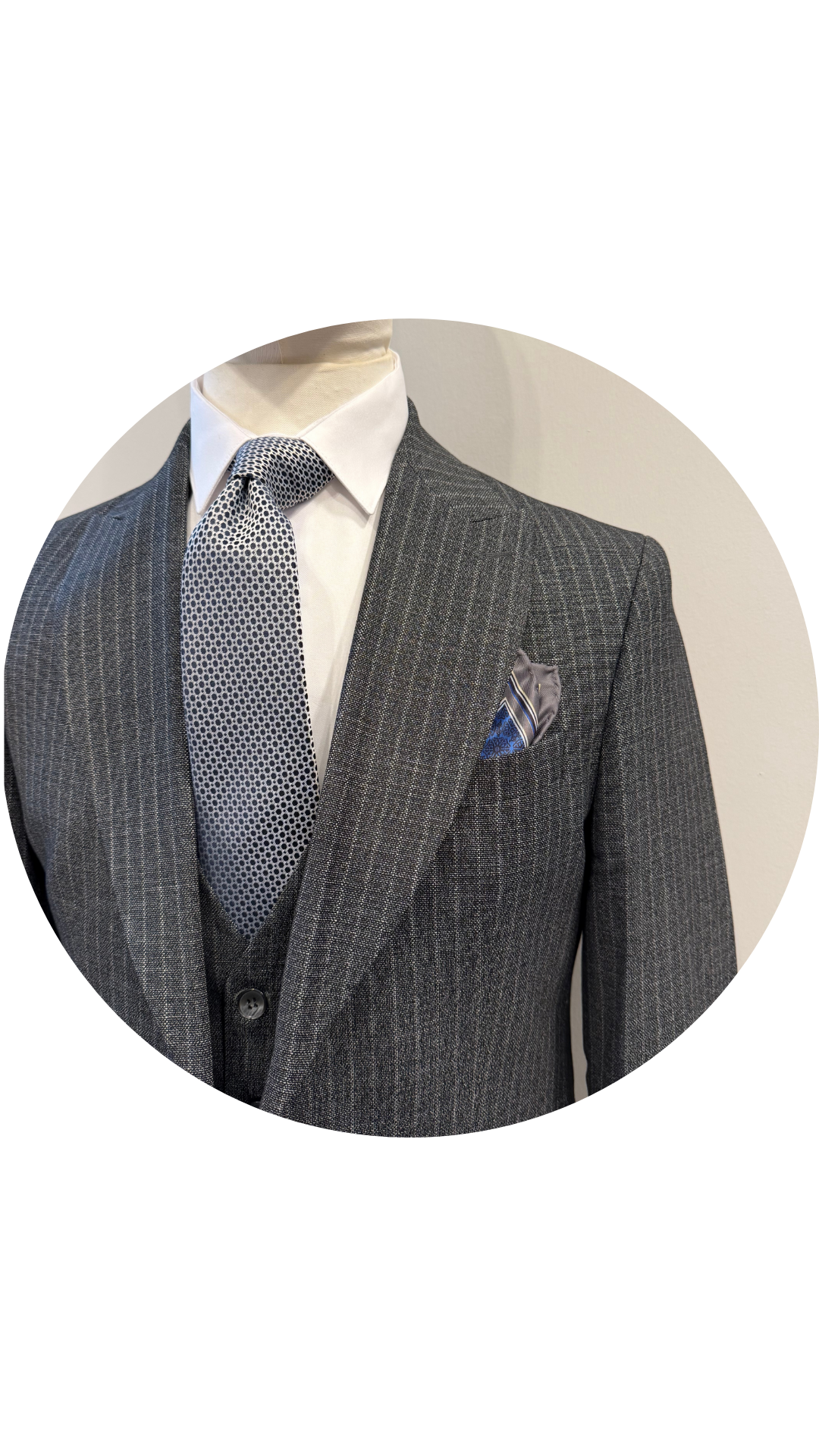 GRİ ÇİZGİLİ YELEKLİ TAKIM ELBİSE