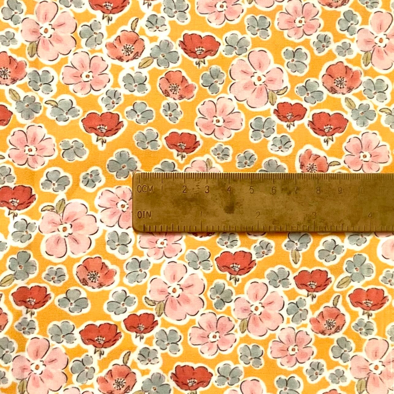 Anemone - Yellow Poplin Kumaş