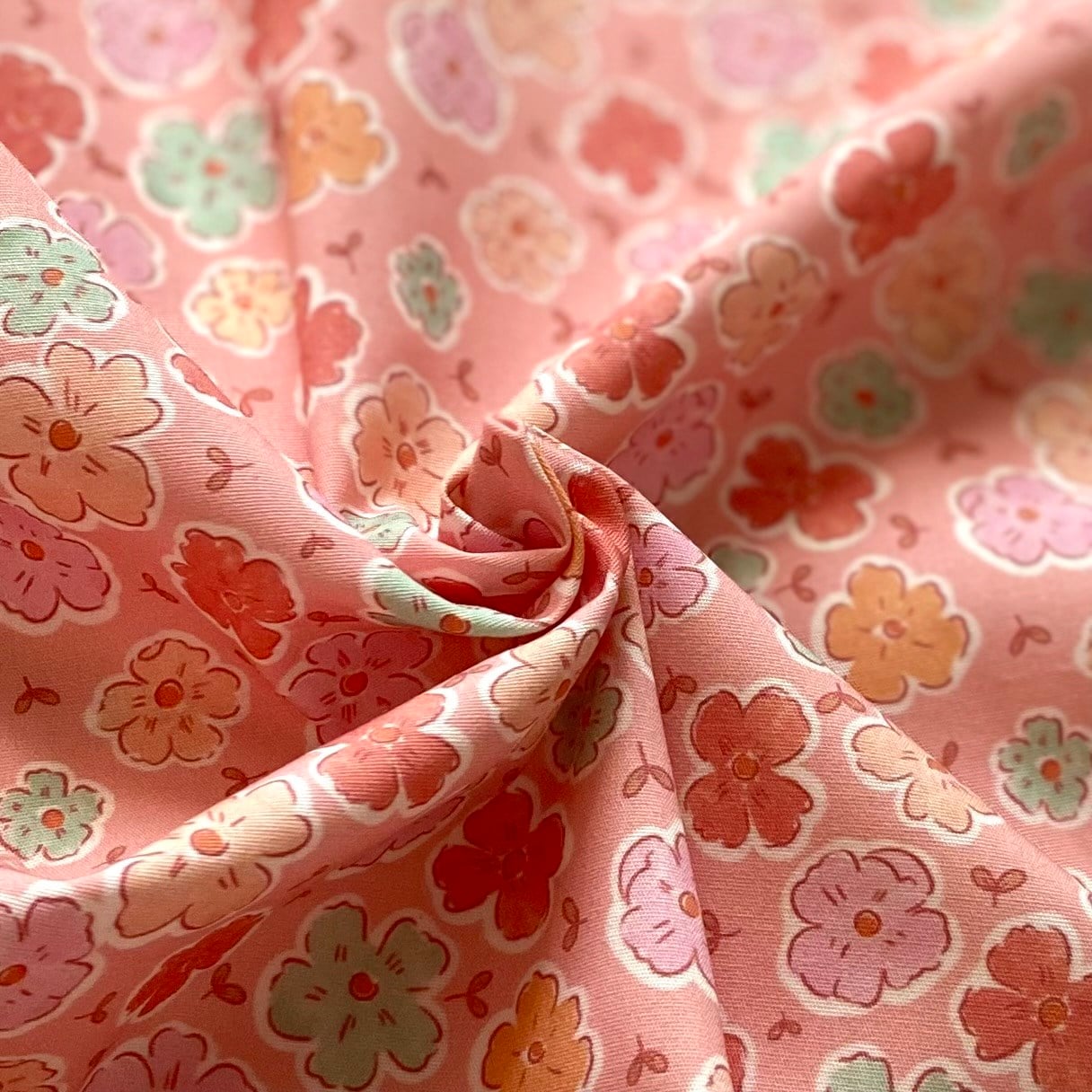 Cute Daisies - Pink Poplin Kumaş