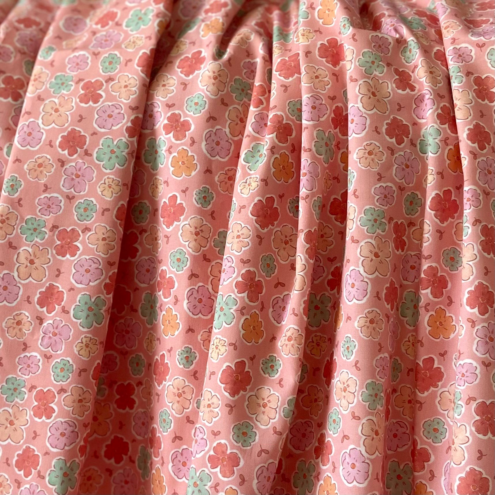 Cute Daisies - Pink Poplin Kumaş