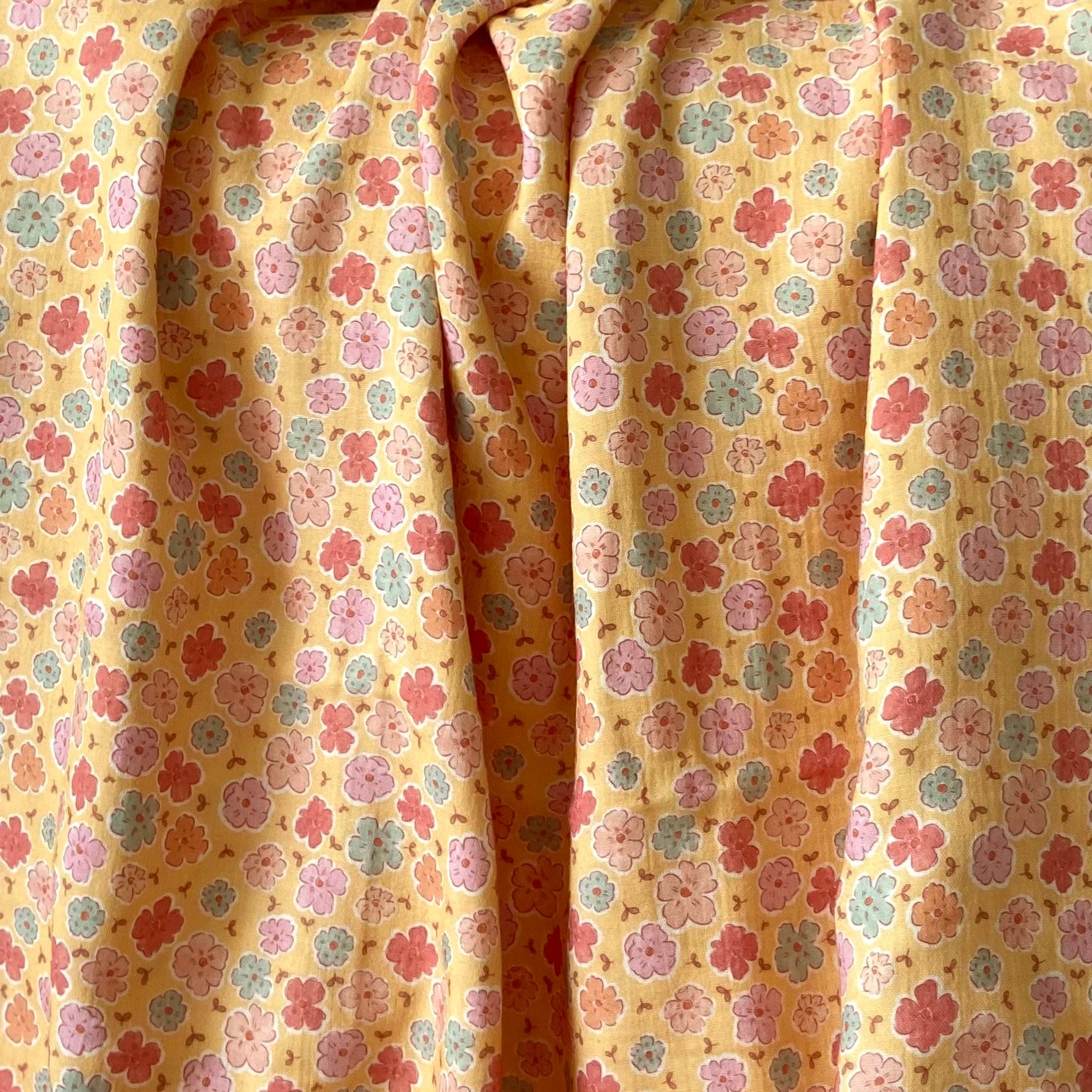 Cute Daisies - Yellow Müslin Kumaş