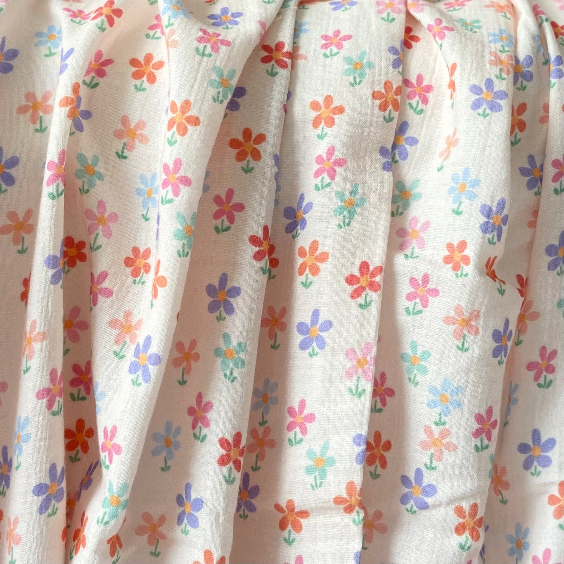 Daisy Meadow Müslin Kumaş