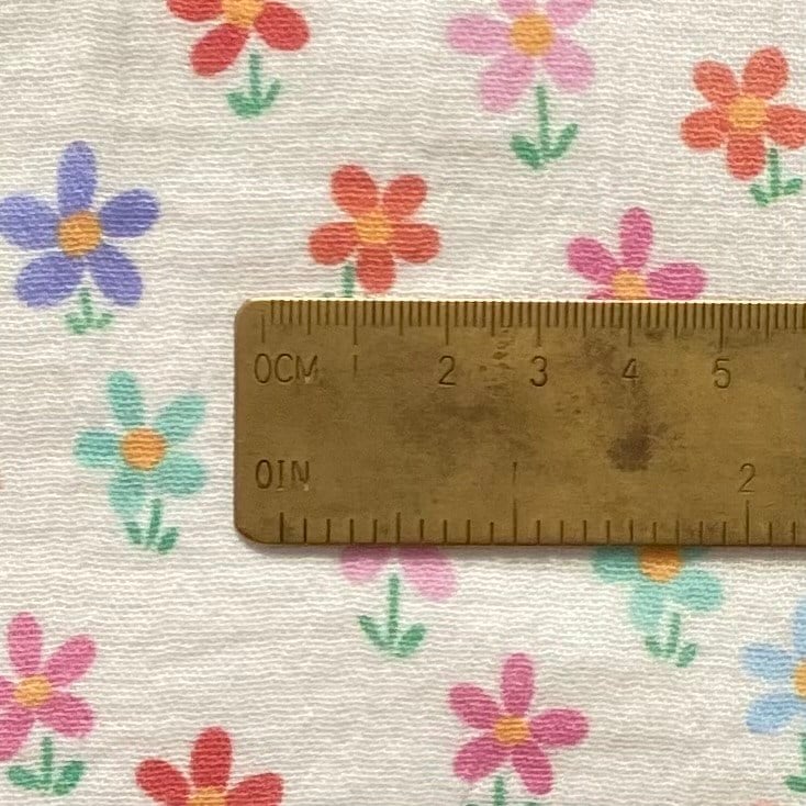 Daisy Meadow Müslin Kumaş
