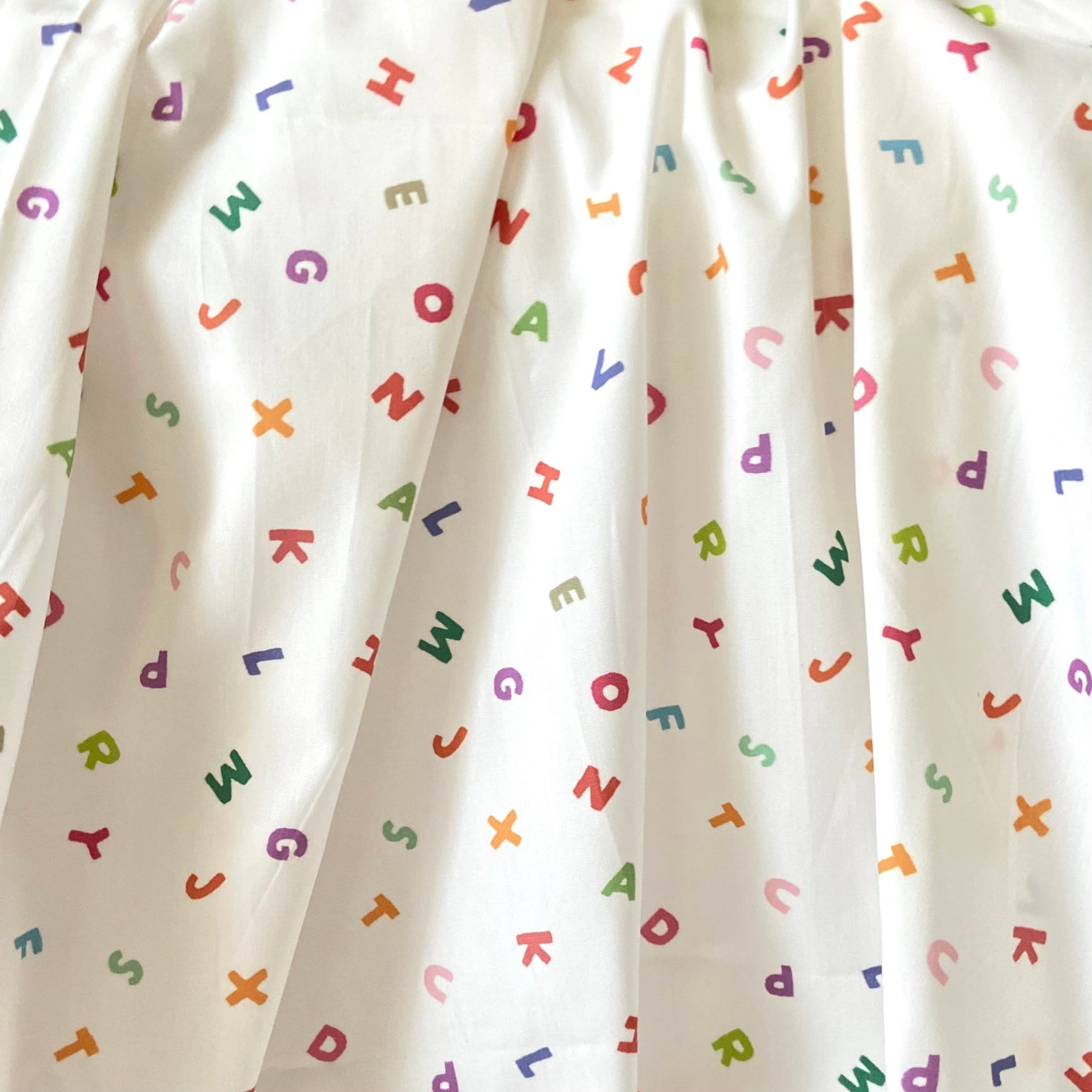 Dynamic Letters Poplin Kumaş