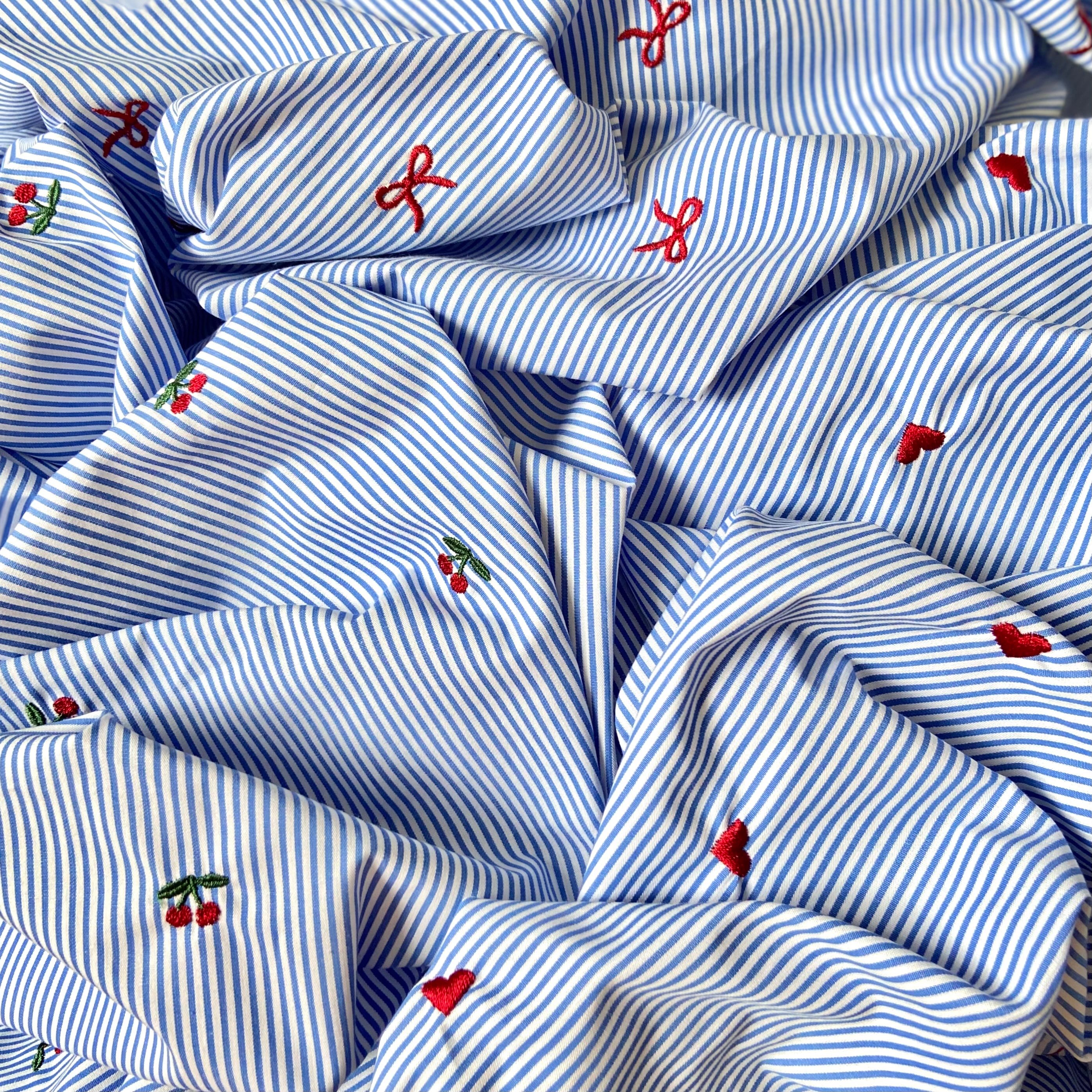 Fiyonk Nakışlı Poplin Kumaş