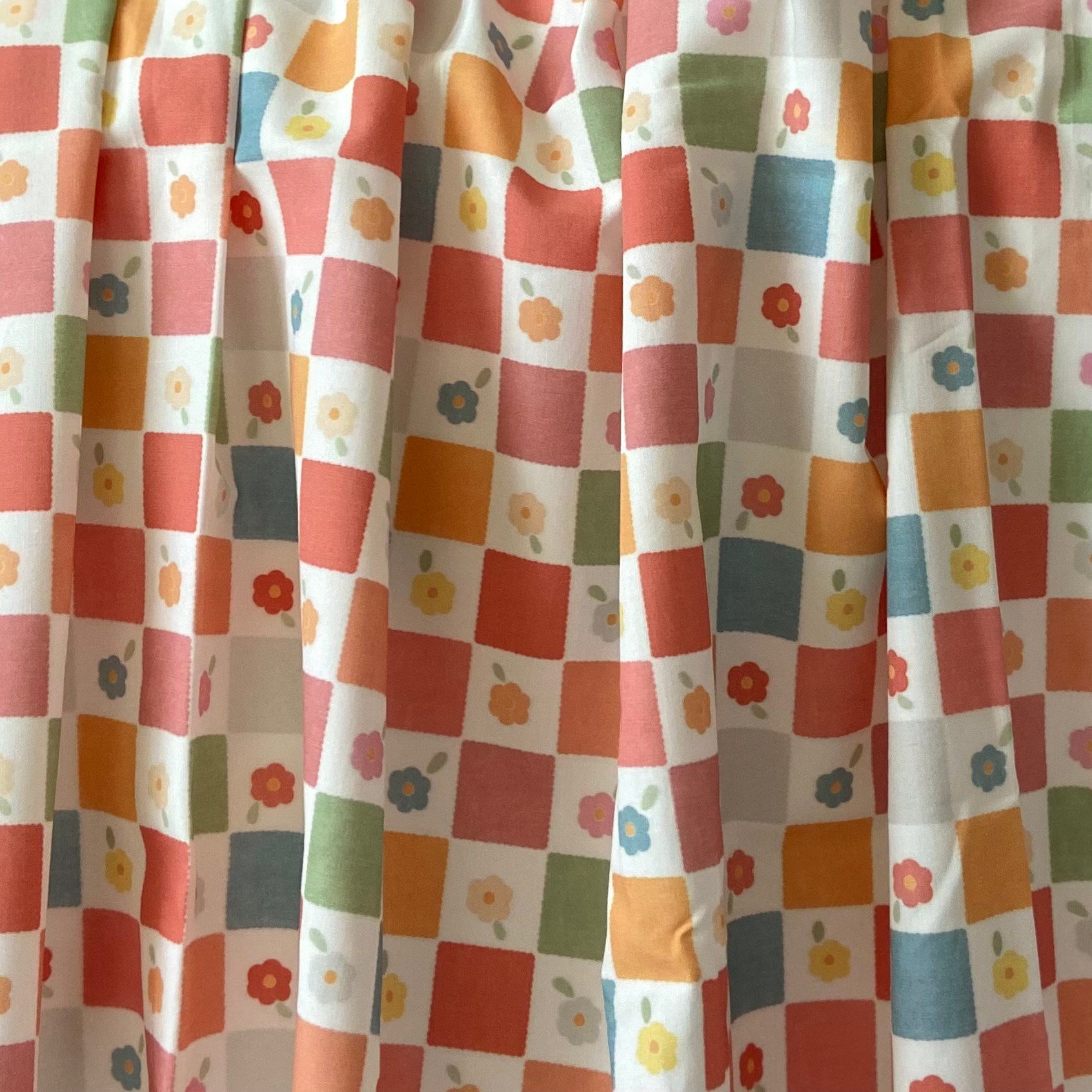 Floral Tile Poplin Kumaş