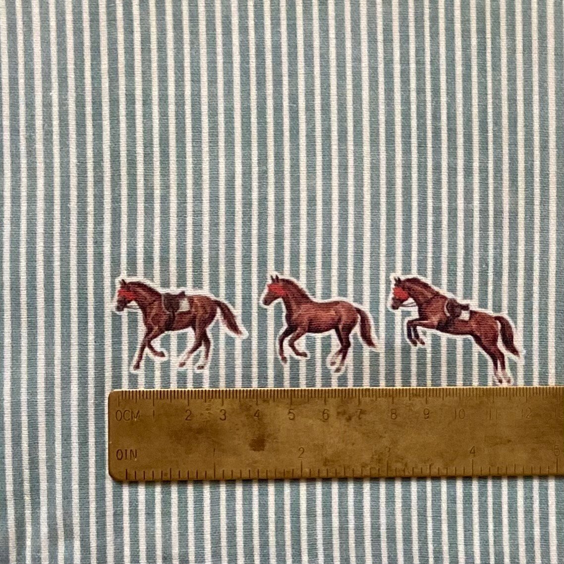 Horses and Stripes Müslin Kumaş