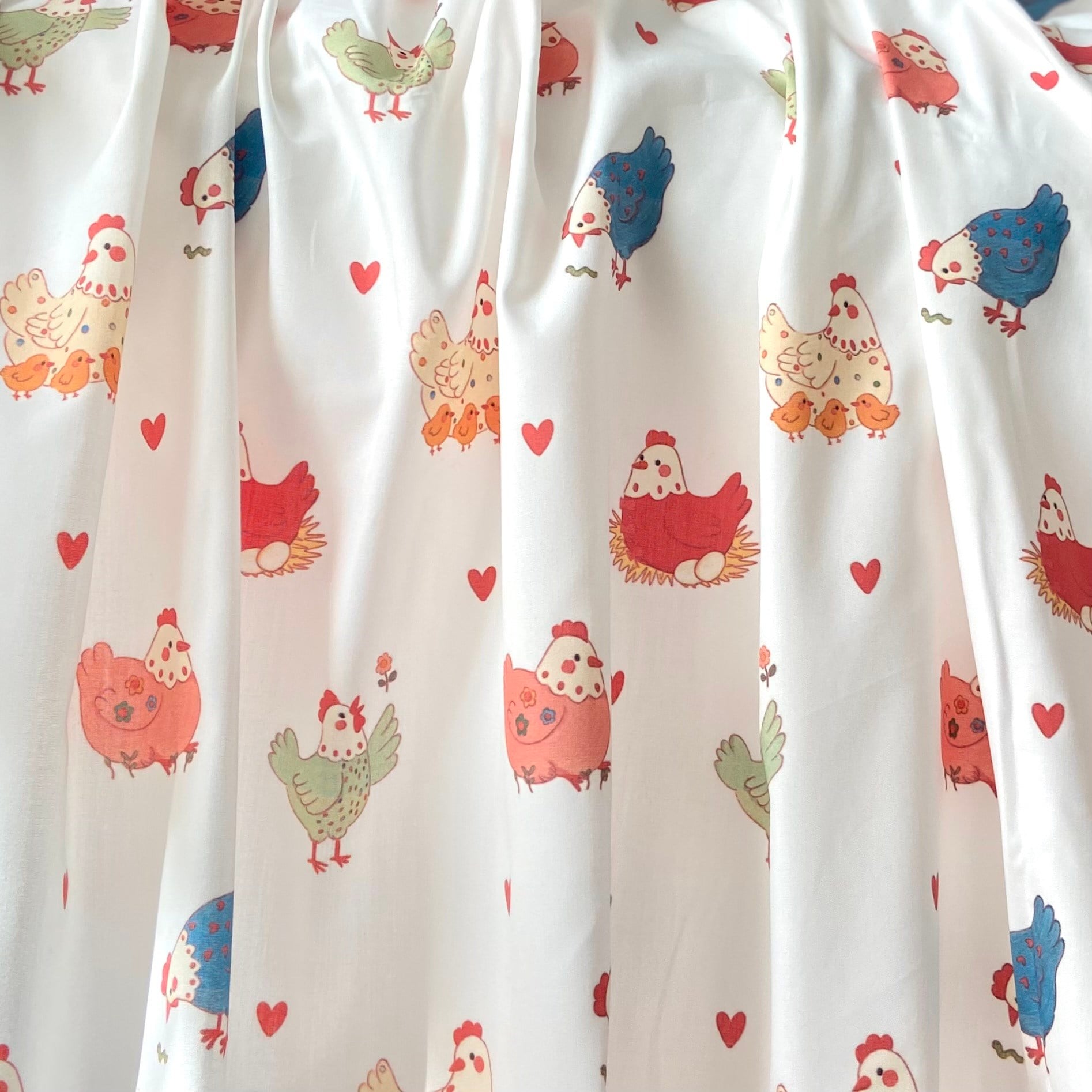 Joy in the Hencoop Poplin Kumaş