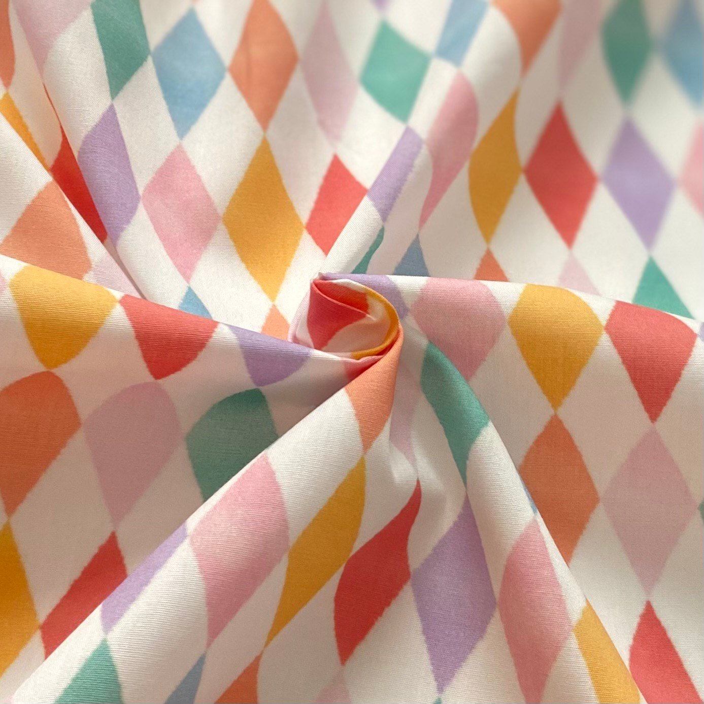 Retro Pastels - Tiles Poplin Kumaş