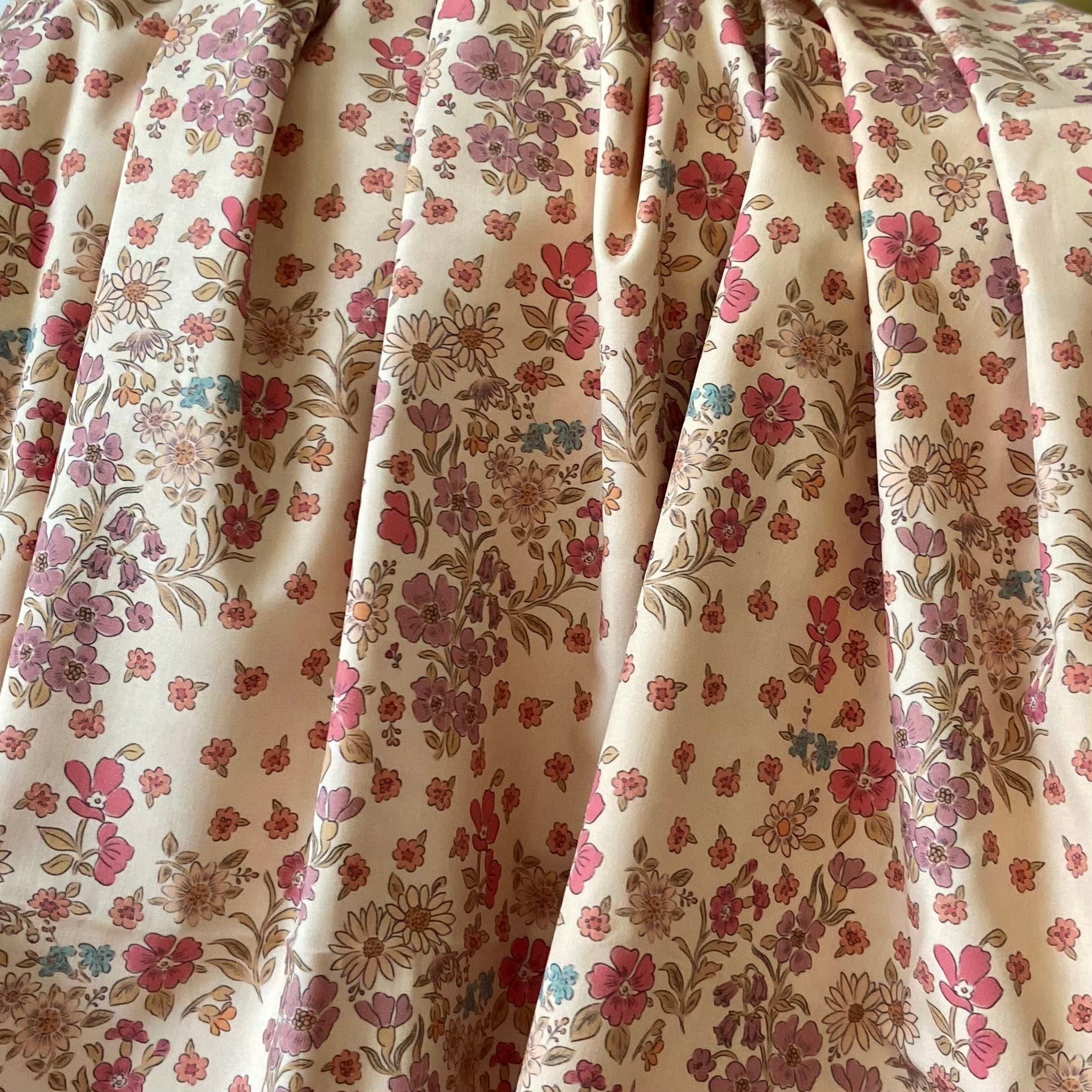 Retro Vibes Poplin Kumaş