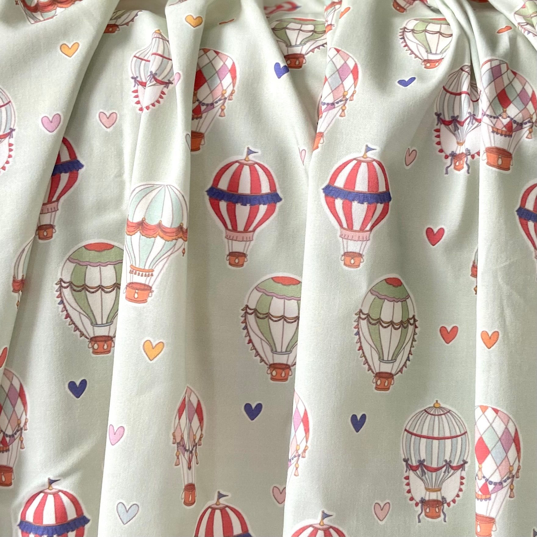 Up in the Skies - Mint Poplin Kumaş