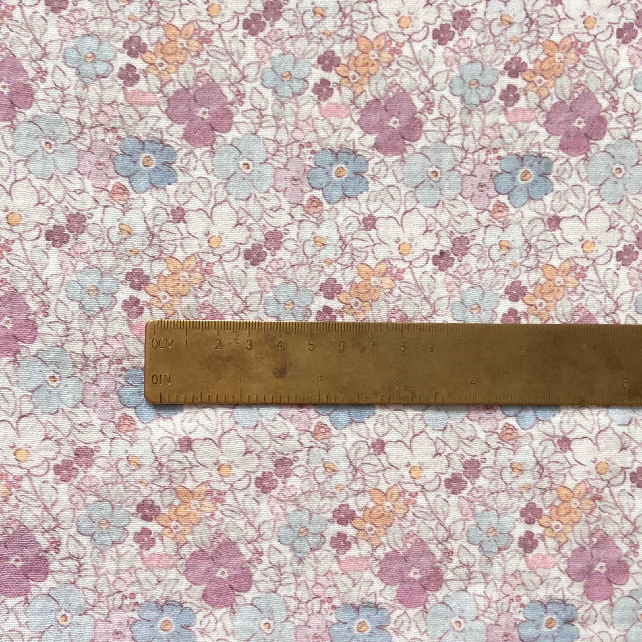 Violet Dream Müslin Kumaş
