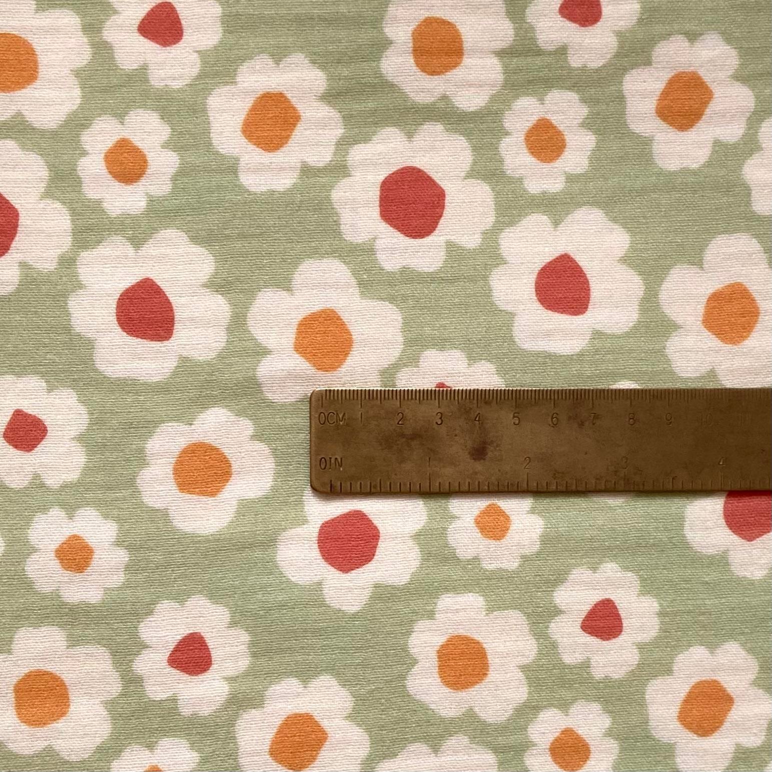 Zezig Daisy - Green Müslin Kumaş