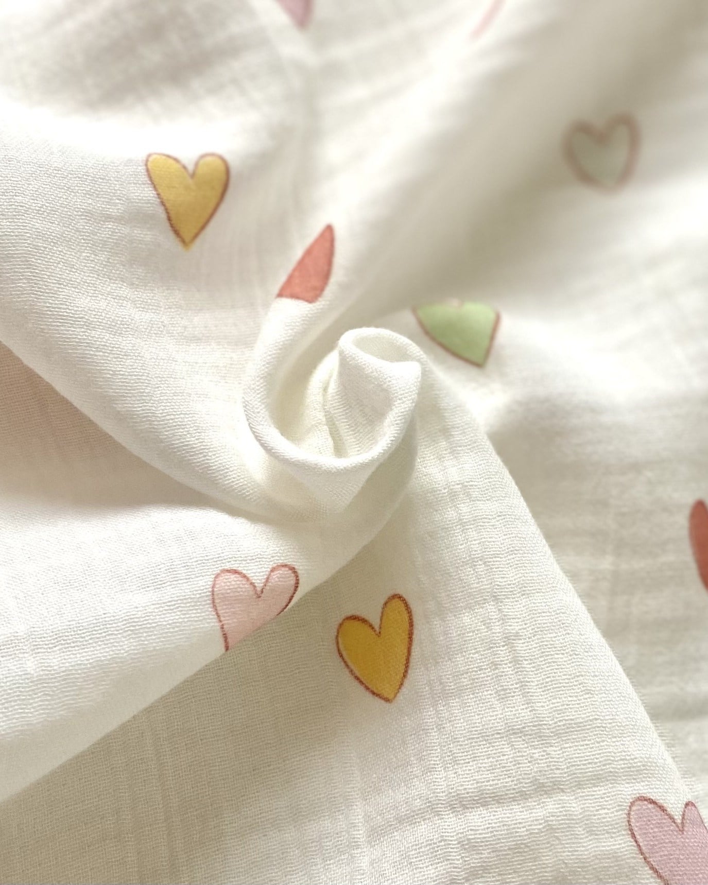Zezig Pastel Hearts Muslin Blanket