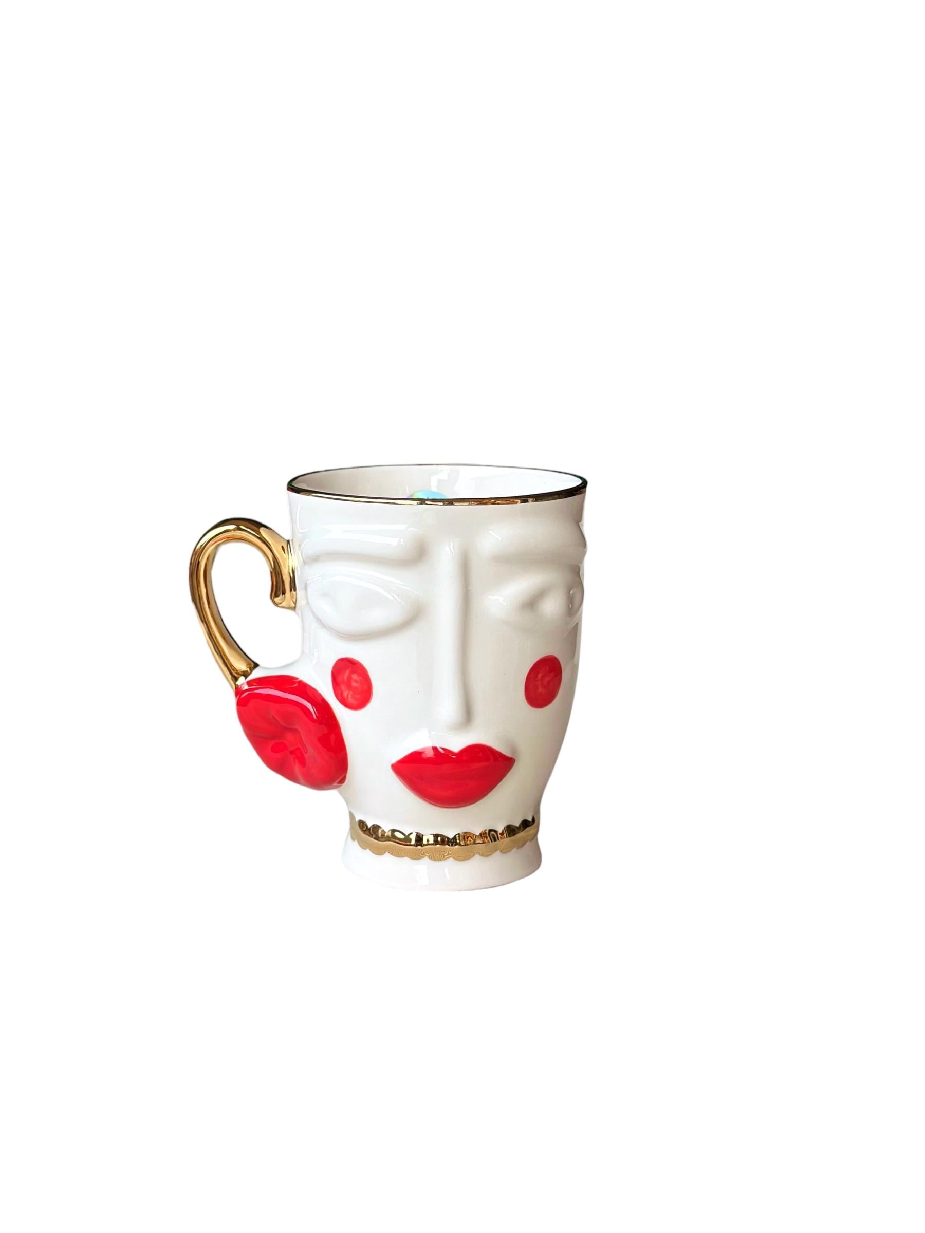 Rukiye Daisy Mug Kırmızı Makyaj