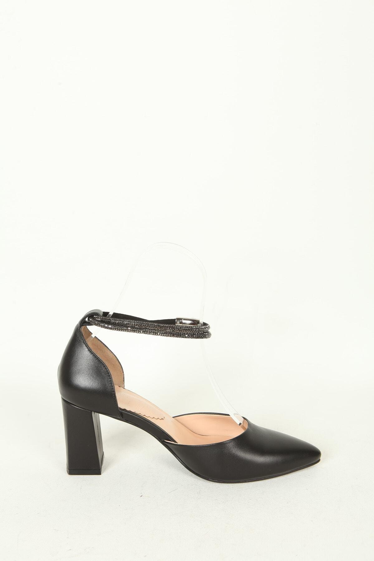 Kadın Deri Ayakkabı Topuklu Siyah