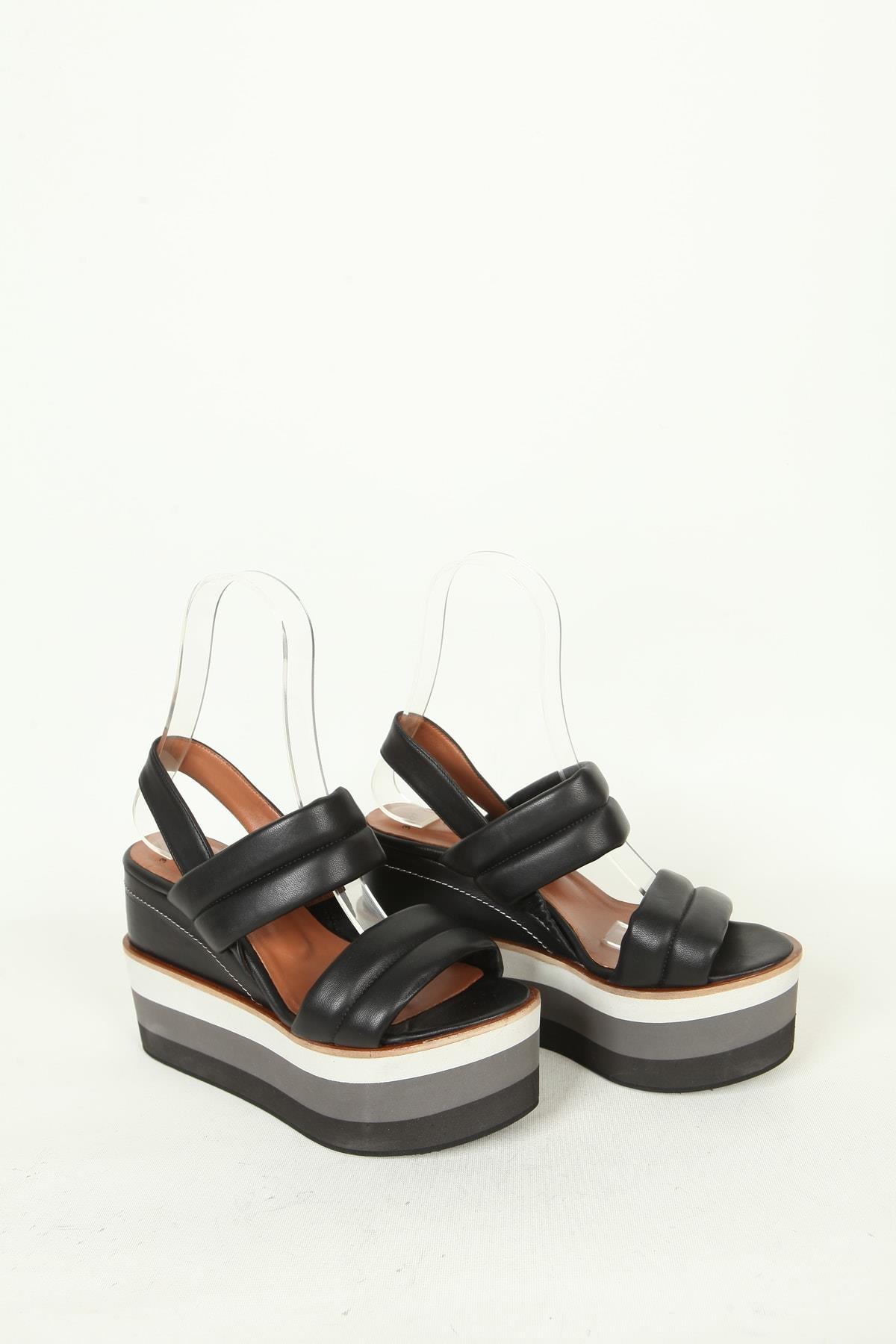 Kadın Dolgu Topuk Sandalet