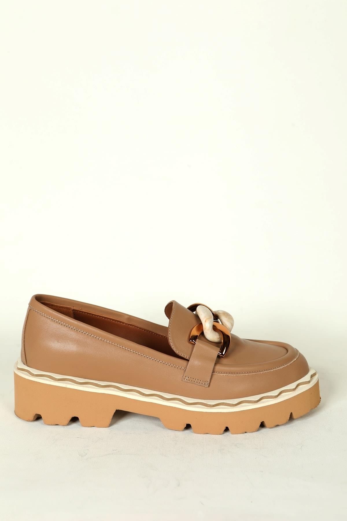 Kadın Hakiki Deri Toka Detalı Hafif Ayakkabı