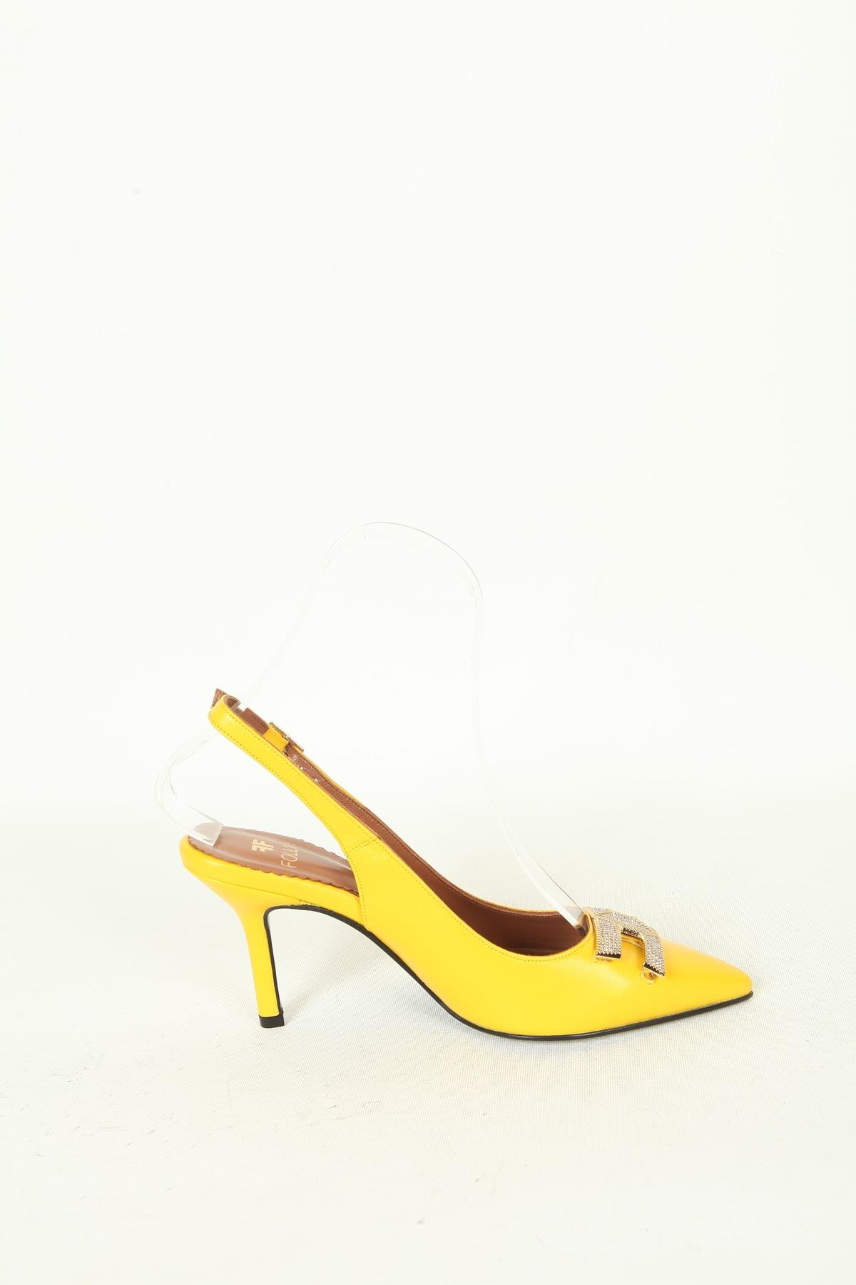 Kadın Sarı Rugan Aksesuar Detaylı Topuklu Ayakkabı