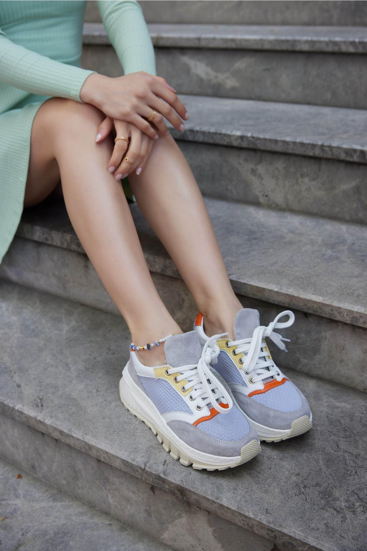 Kadın Gri Hakiki Deri Sneaker Spor Ayakkabı