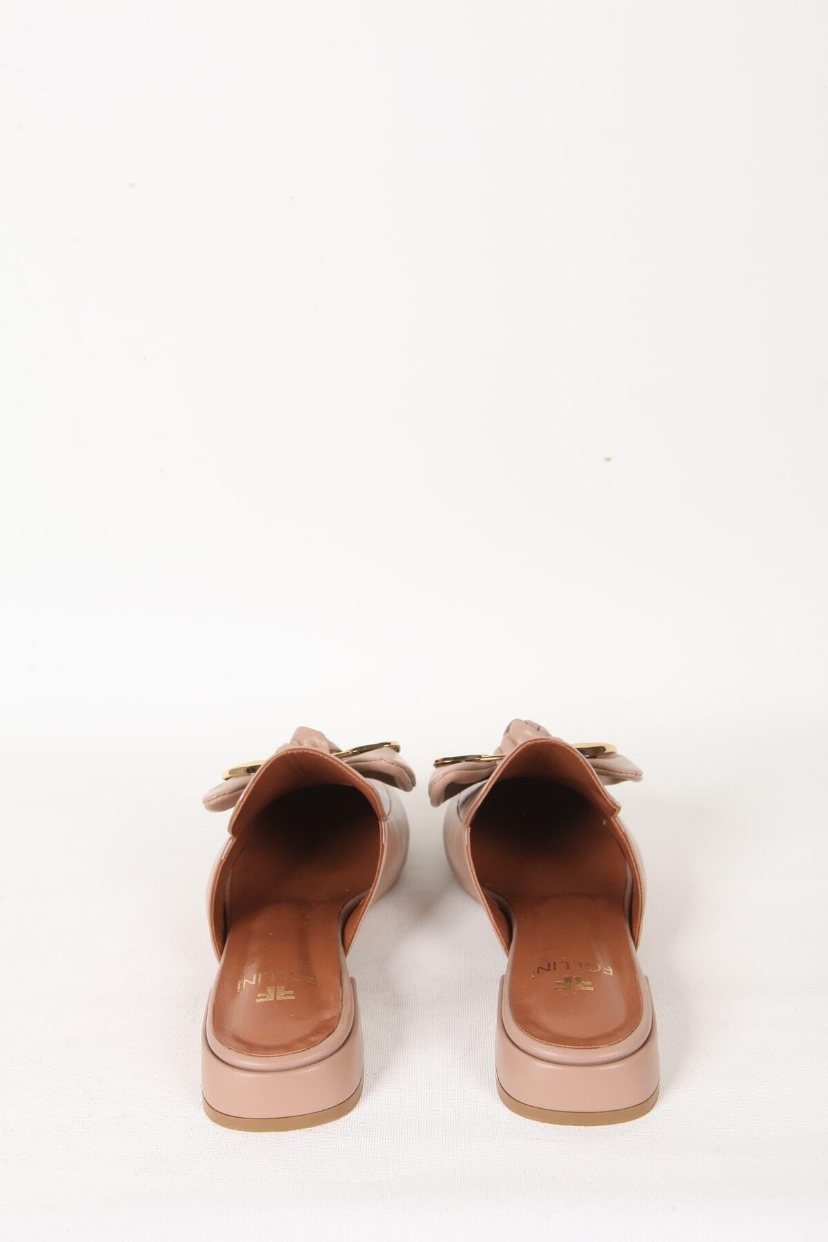 Kadın Aksesuar Detaylı Terlik