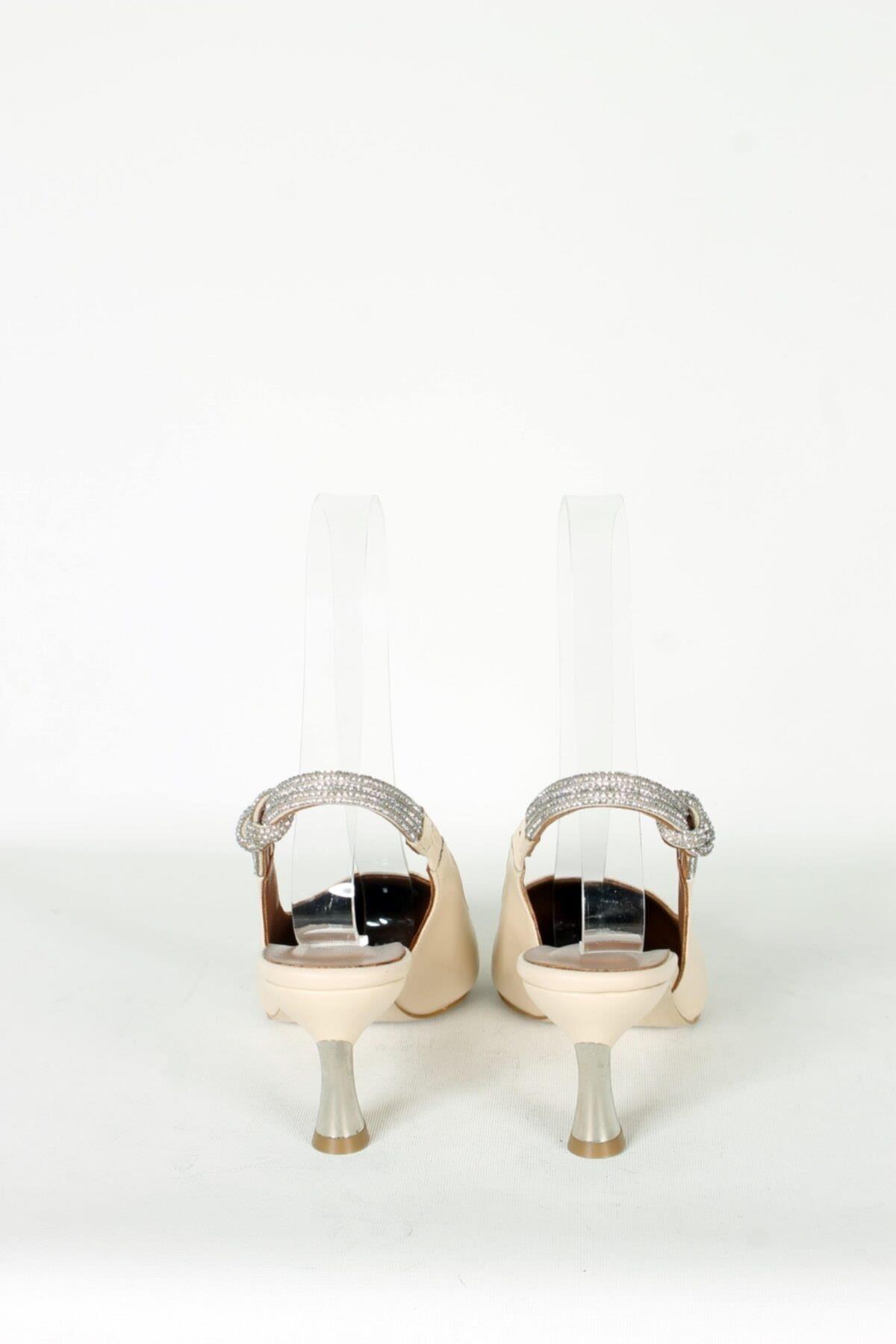 Kadın Siyah Simli Hakiki Deri Topuklu Ayakkabı