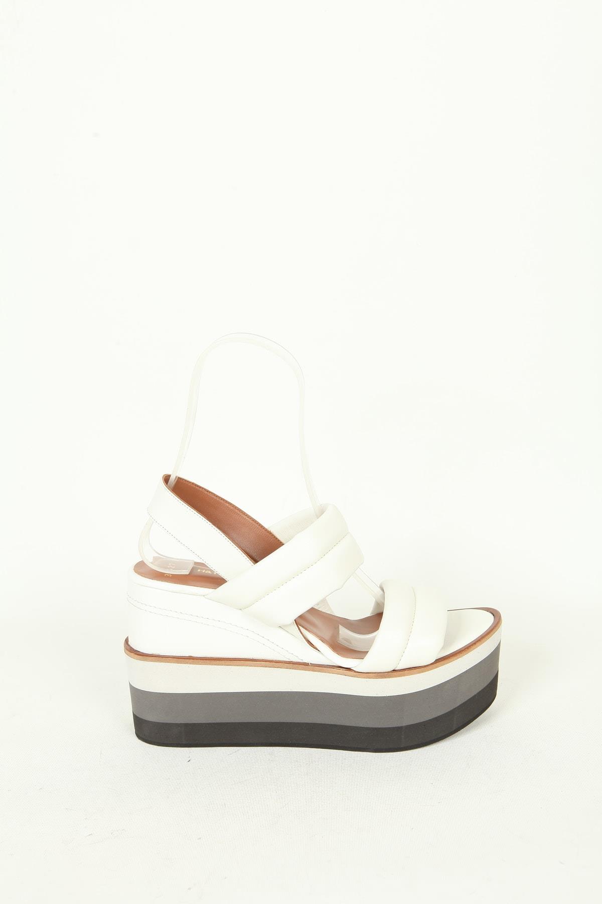 Kadın Dolgu Topuk Sandalet