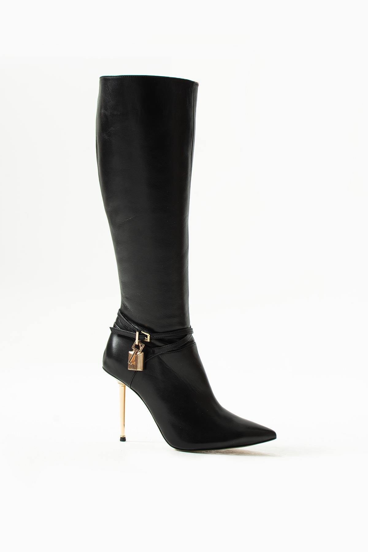 Kadın Hakiki Deri Aksesuarlı Çizme Siyah