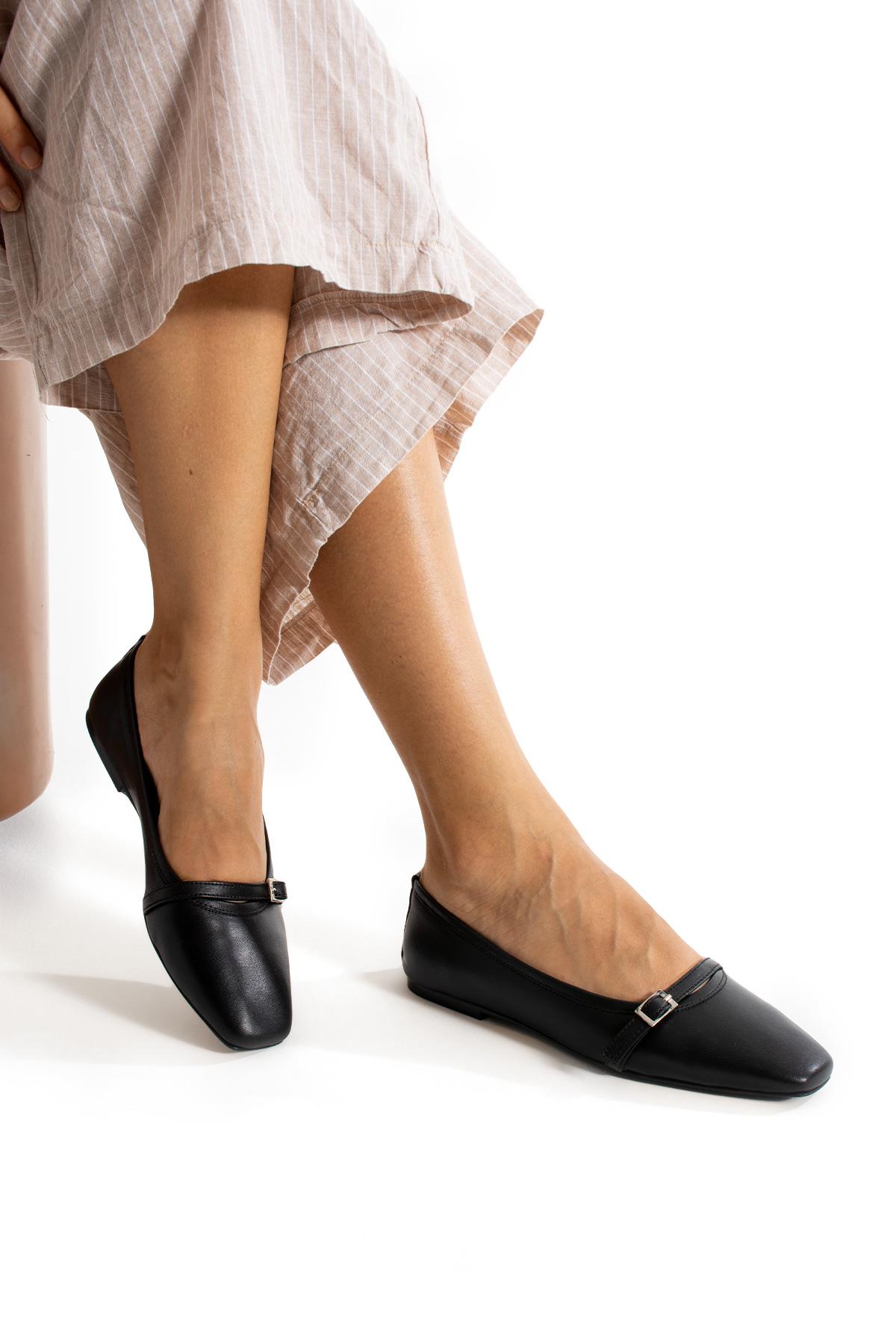 Kadın Hakiki Deri Babet Siyah