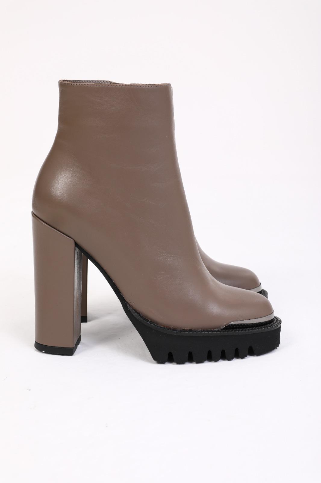 Kadın Hakiki Deri Platformlu Bot Vizon