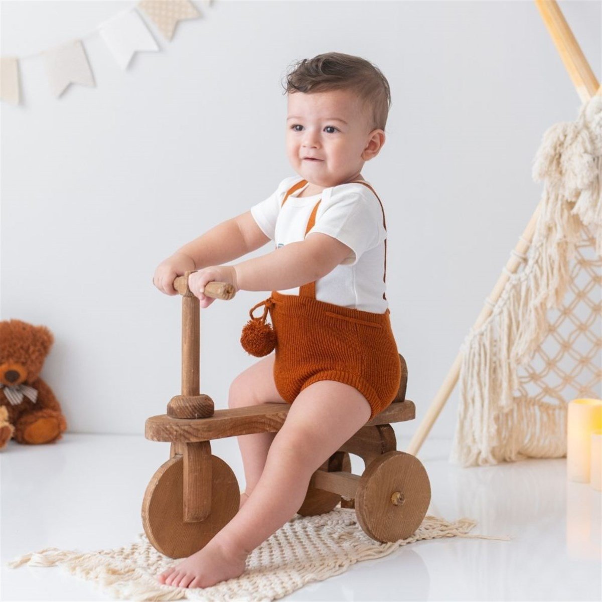 Ayarlanabilir Askılı Triko Bebek Şortu - Kahverengi Tarçın