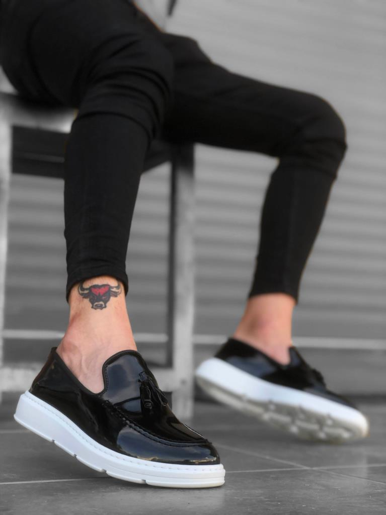 BA0005 Bağcıksız Yüksek Taban Siyah Beyaz Taban Rugan Klasik Püsküllü Corcik Erkek AyakkabıBA0005 Bağcıksız Yüksek Taban Siyah Beyaz Taban Rugan Klasik Püsküllü Corcik Erkek Ayakkabı