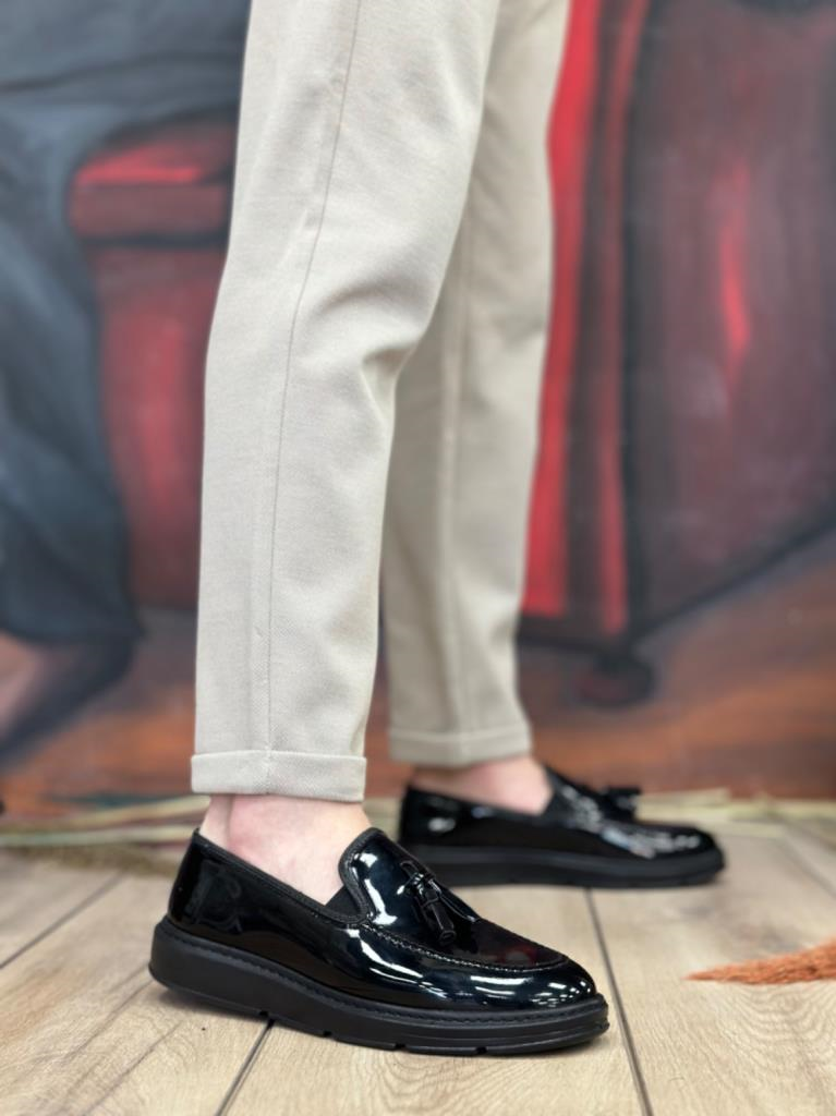 BA0005 Bağcıksız Yüksek Taban Siyah Rugan Klasik Püsküllü Corcik Erkek AyakkabısıBA0005 Bağcıksız Yüksek Taban Siyah Rugan Klasik Püsküllü Corcik Erkek Ayakkabısı