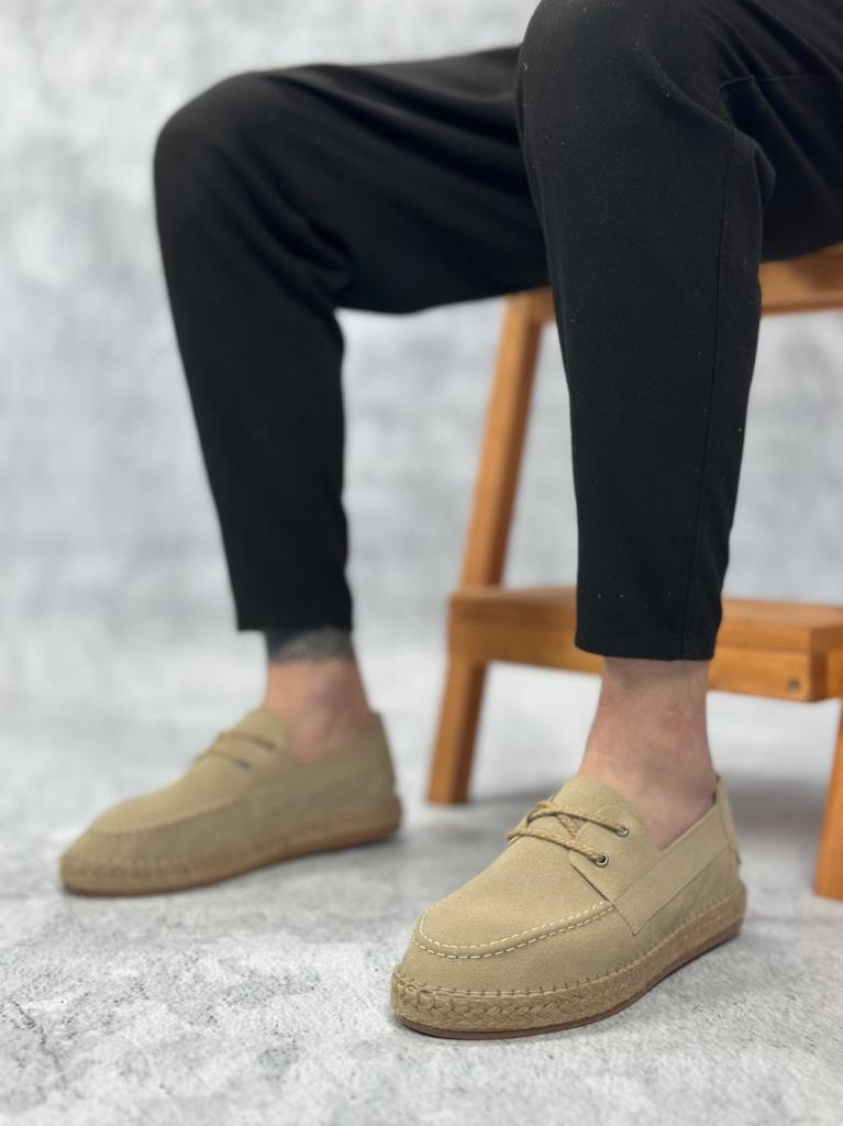 Doğal Deri Tozu Bağcıklı Kauçuk El Yapımı Espadril Taban Bej Renk Erkek AyakkabıDoğal Deri Tozu Bağcıklı Kauçuk El Yapımı Espadril Taban Bej Renk Erkek Ayakkabı