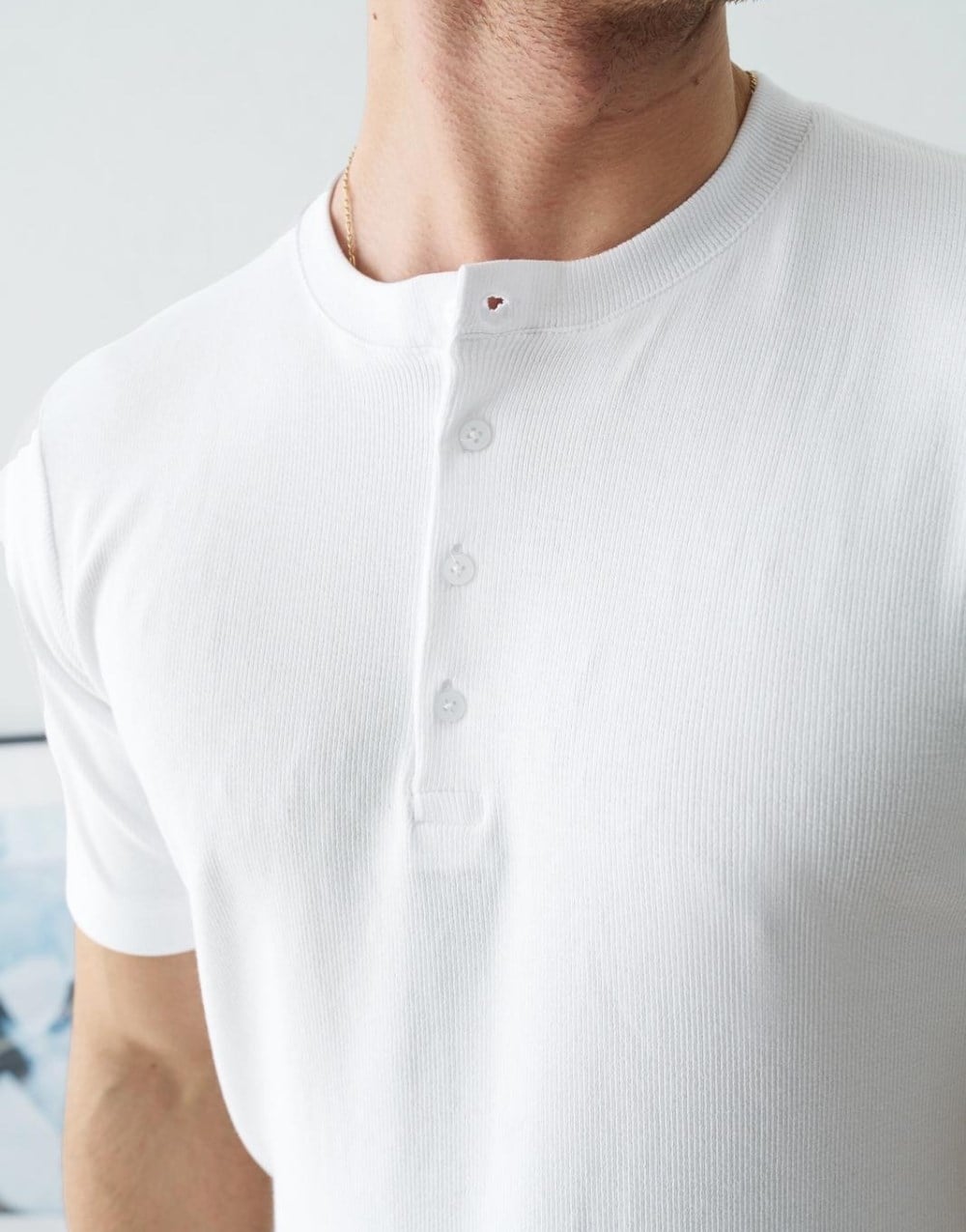 Erkek Beyaz Fitilli Henley Yaka Basic TişörtErkek Beyaz Fitilli Henley Yaka Basic Tişört