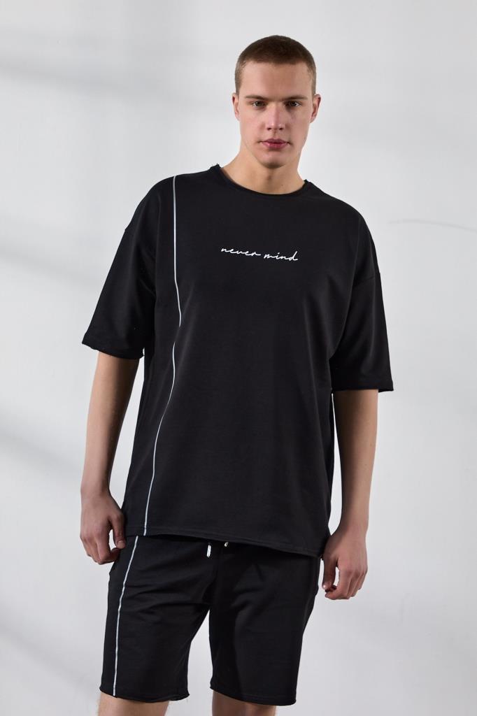 Erkek Nevermind Reflektör Baskılı Oversize Siyah TakımErkek Nevermind Reflektör Baskılı Oversize Siyah Takım