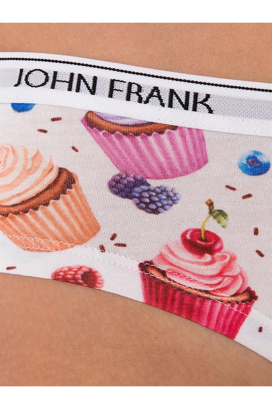 John Frank Identity Bayan Hipster-Berrycake