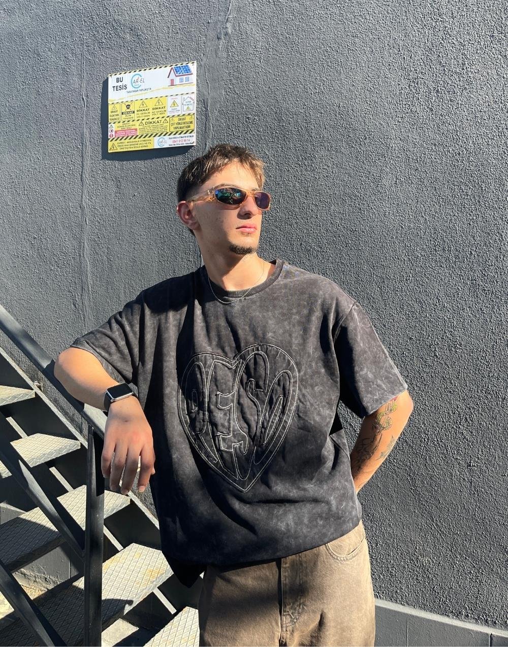 Peso Oversize Acid Wash TişörtPeso Oversize Acid Wash Tişört