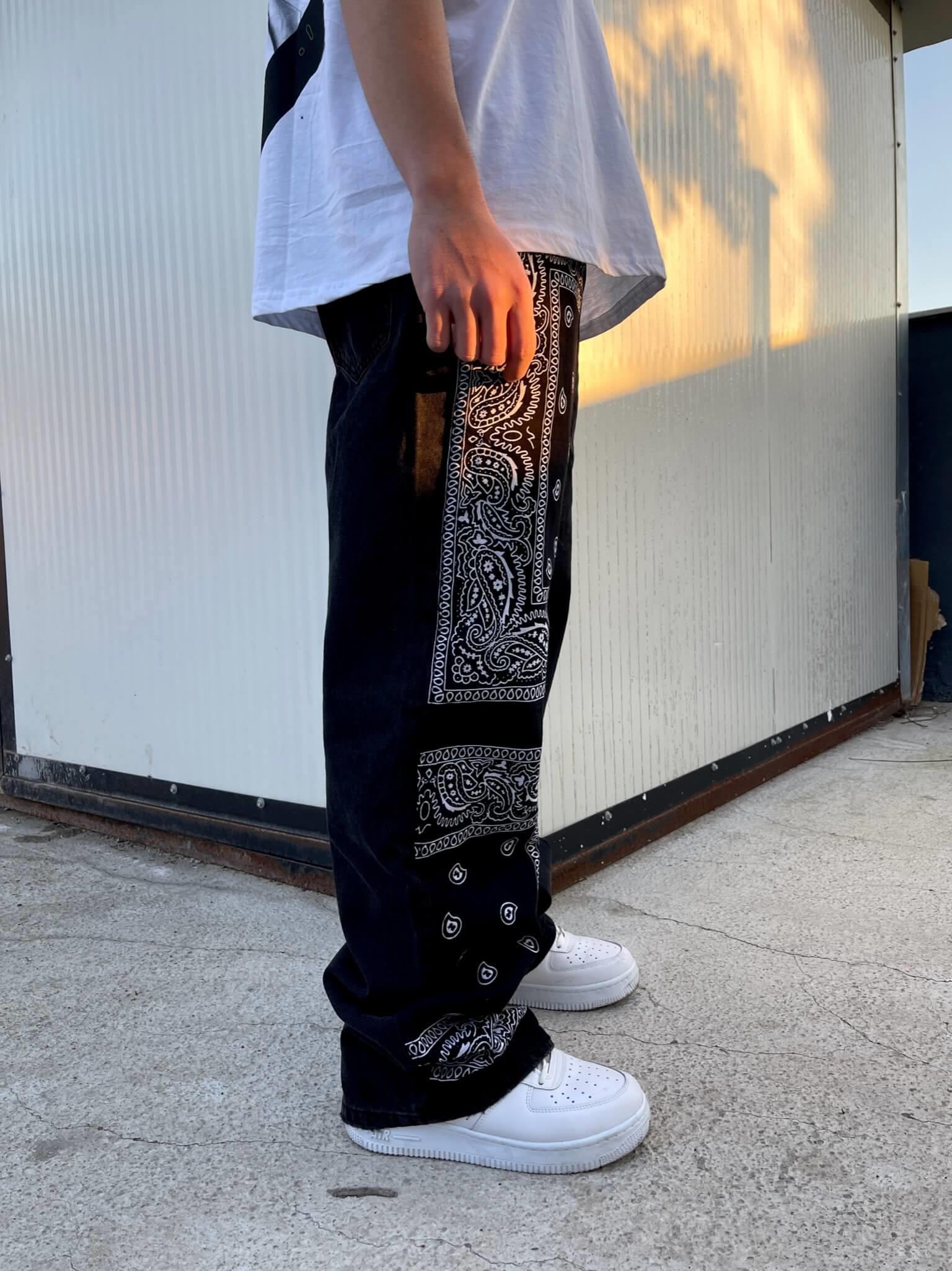 Premium Designer Bandana Patched Kot PantolonPremium Designer Bandana Patched Kot Pantolon