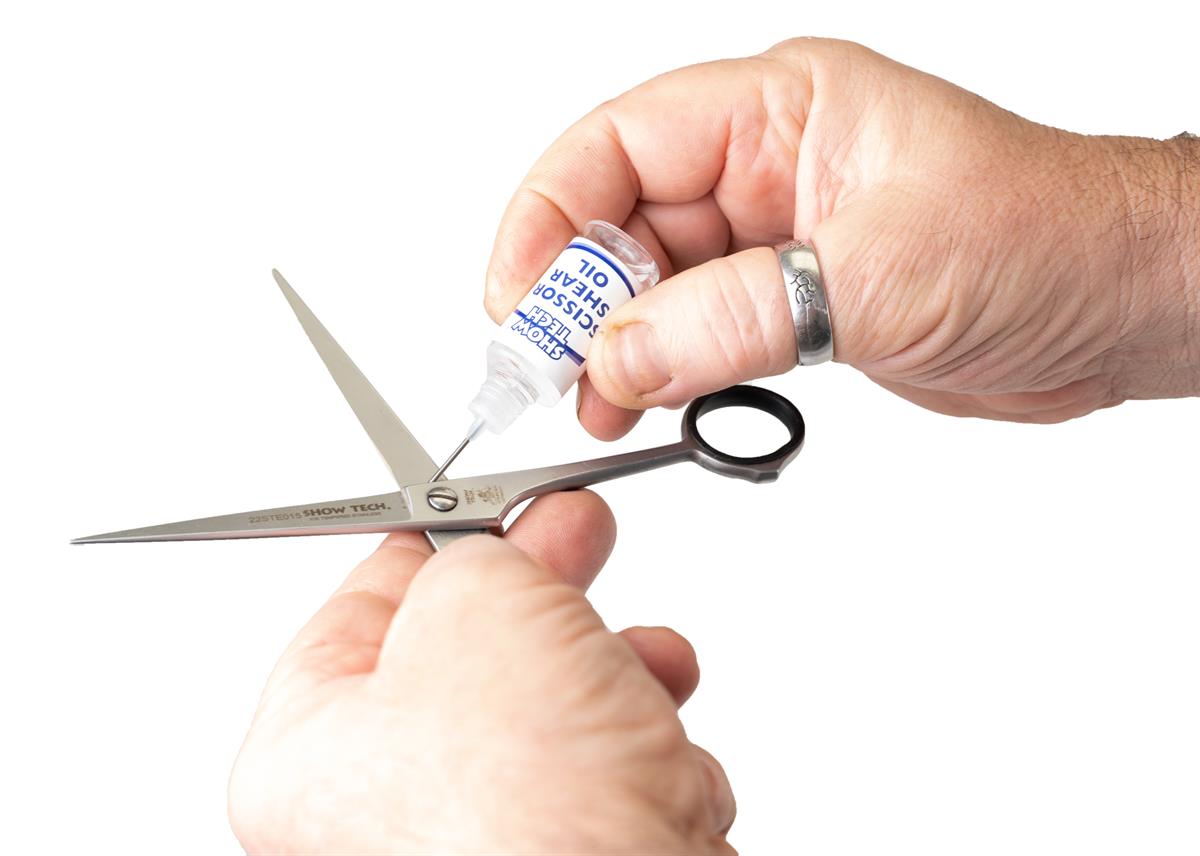 show-tech-scissor-shear-oil-10-ml-22st-4b0-41.jpg