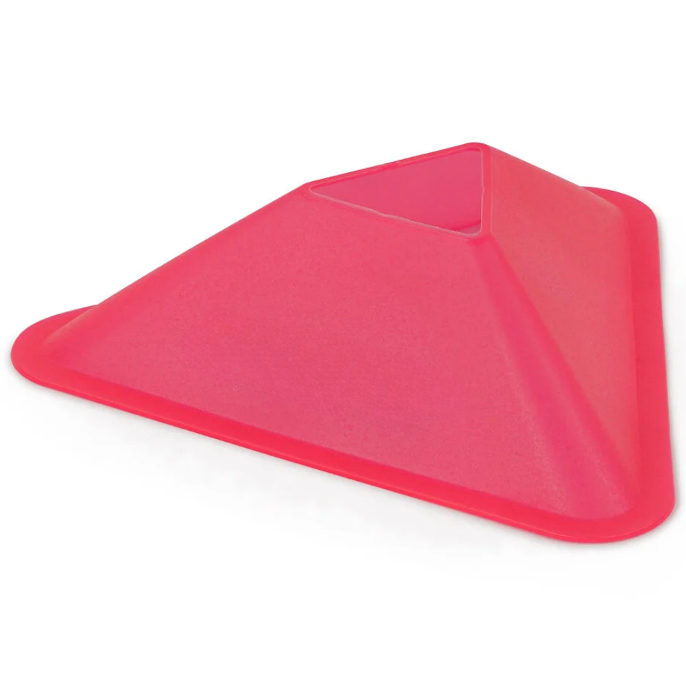 Kırmızı Üçgen Antrenman Çanağı 1 Adet