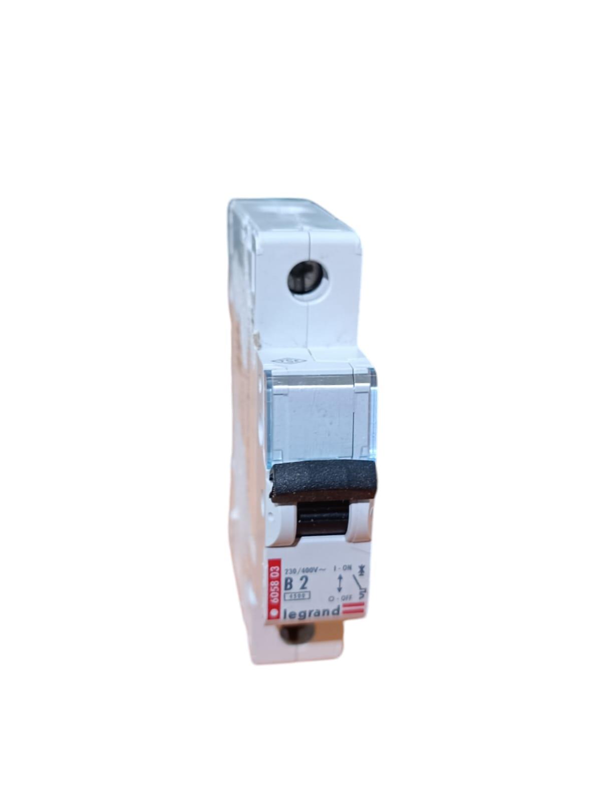 2 AP B TİPİ XS OTOMAT 4,5 KA LEGRAND