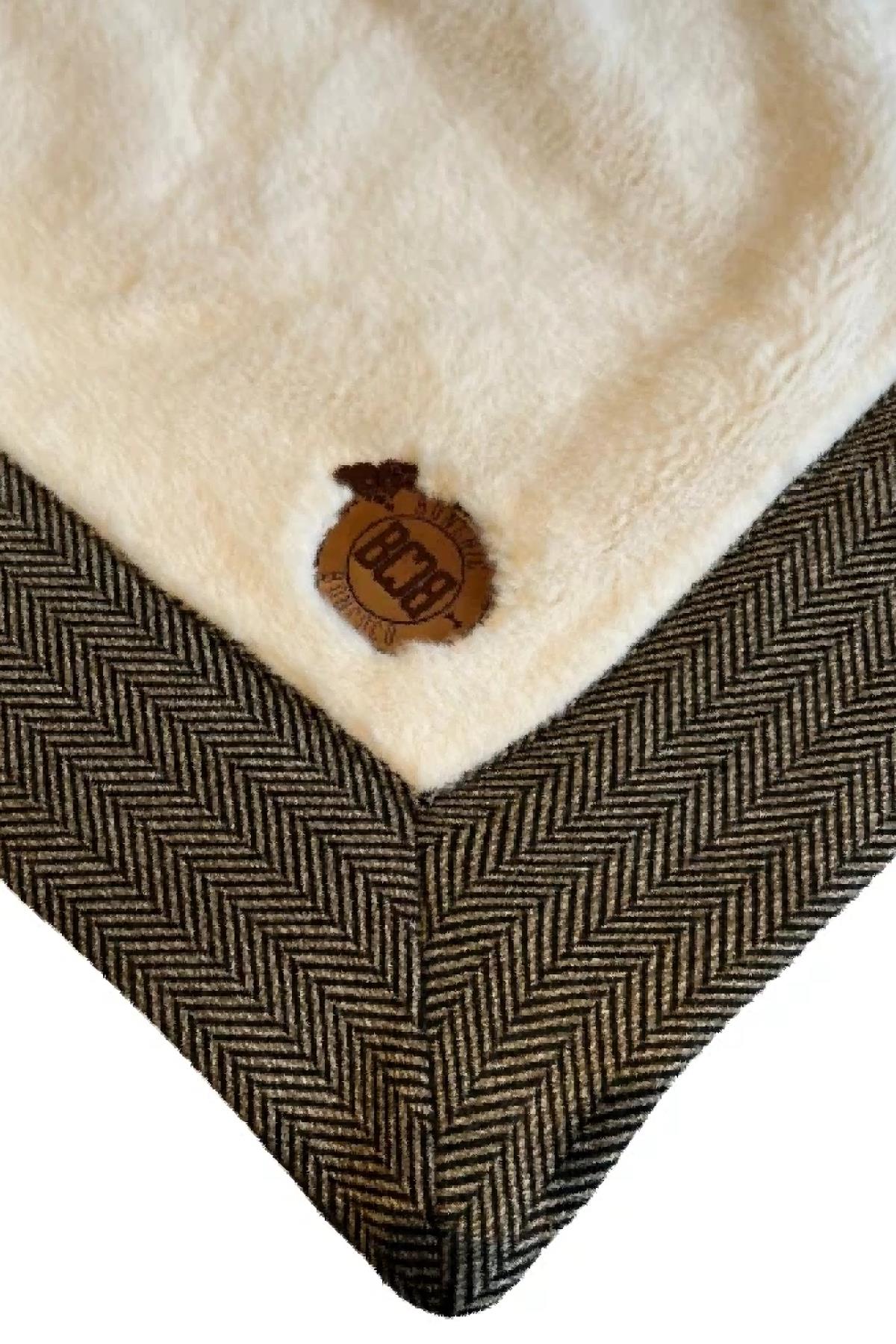 bcbc-cozy-blanket-kopek-battaniyesi-be-3eda6f.jpg