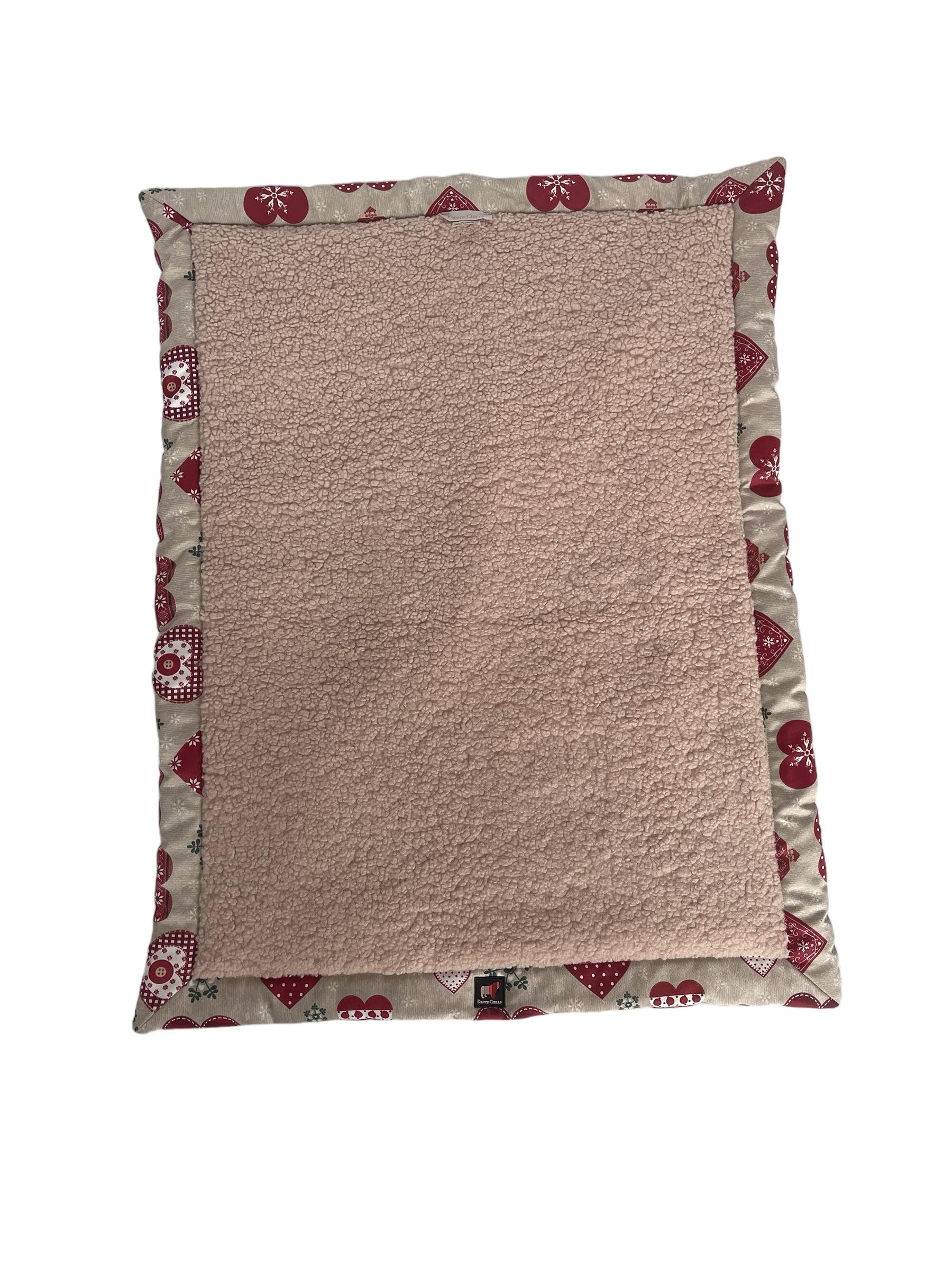 Dante Chills Hearts Köpek Matı