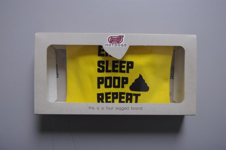 Hotdogs Eat Sleep Poop Repeat Yellow Köpek T-Shirt
