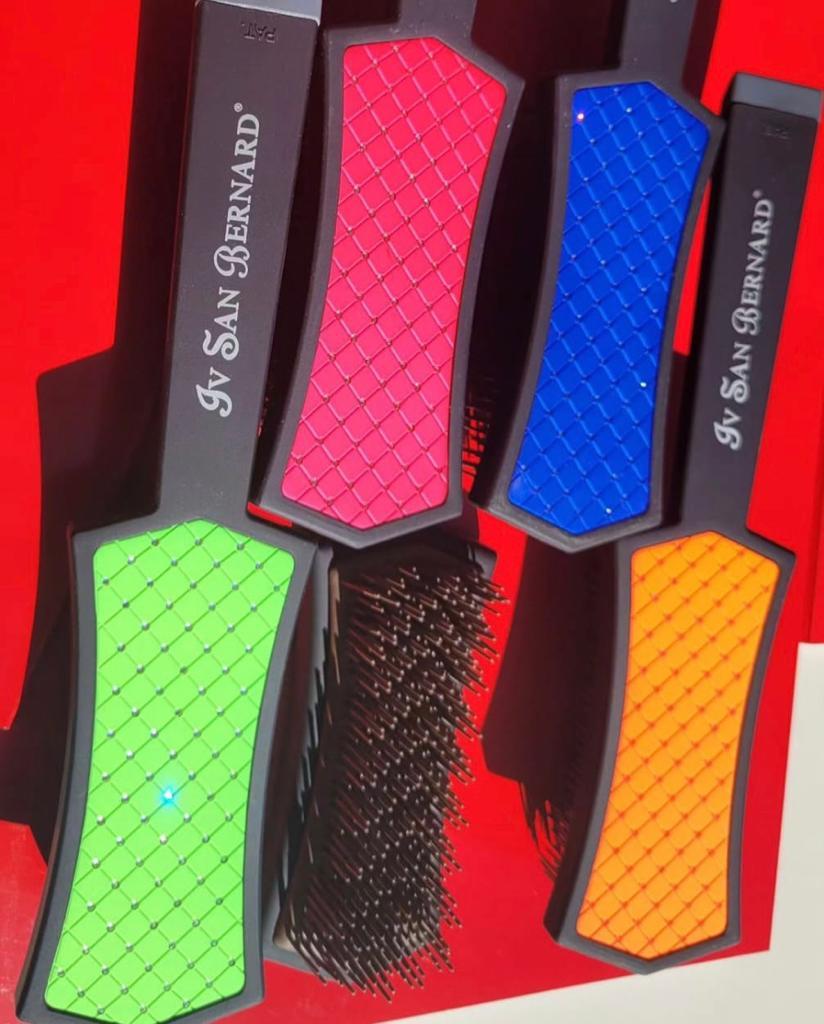 IV San Bernard Distrika Brush