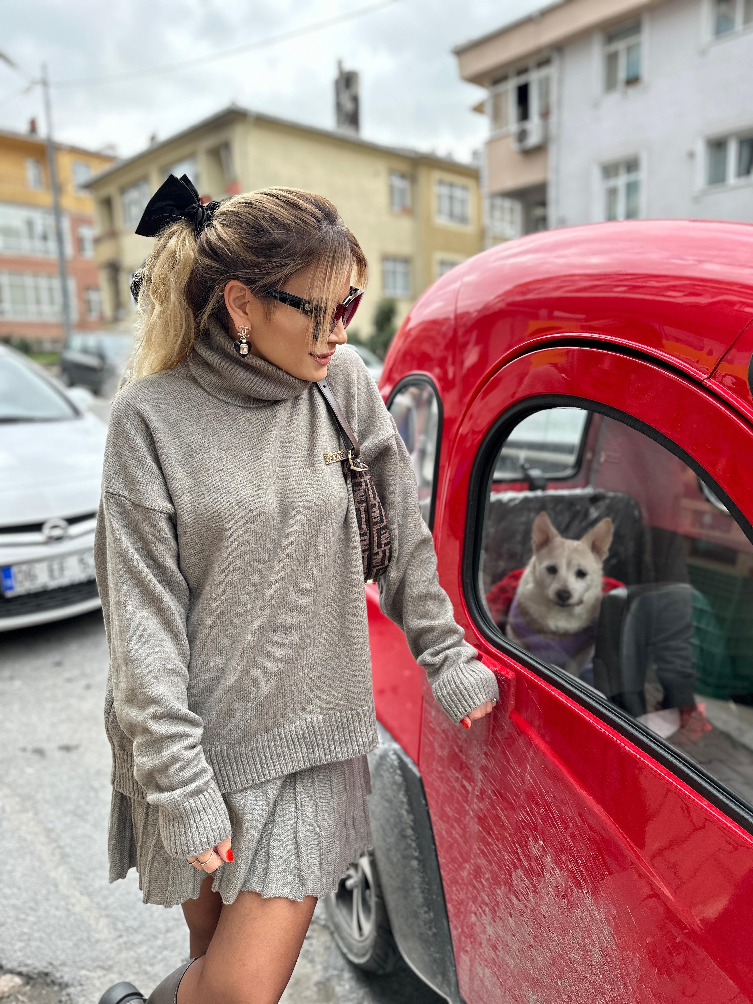 Açık Gri Triko Takım