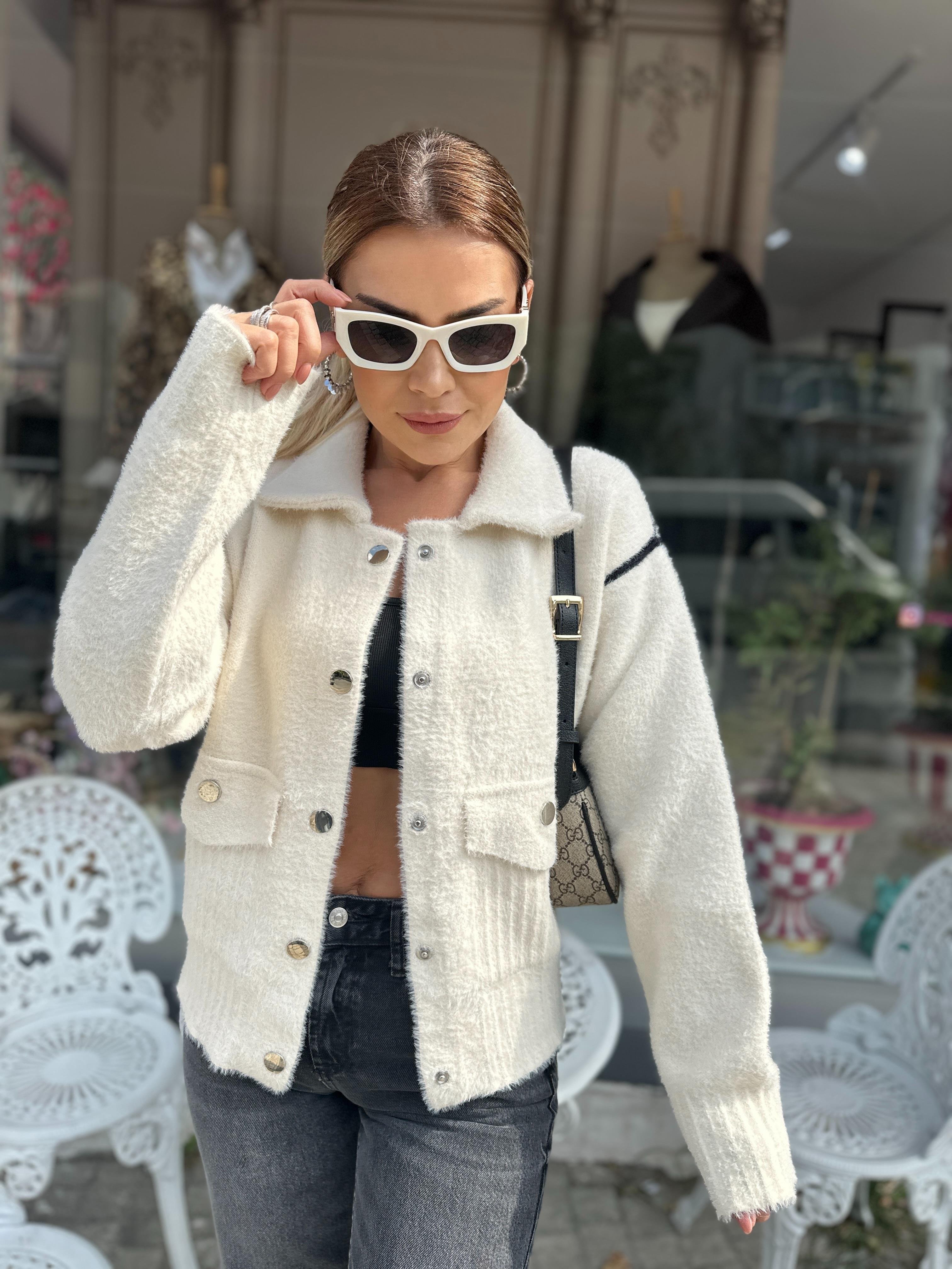 Angora Gömlek Yaka Cepli Hırka