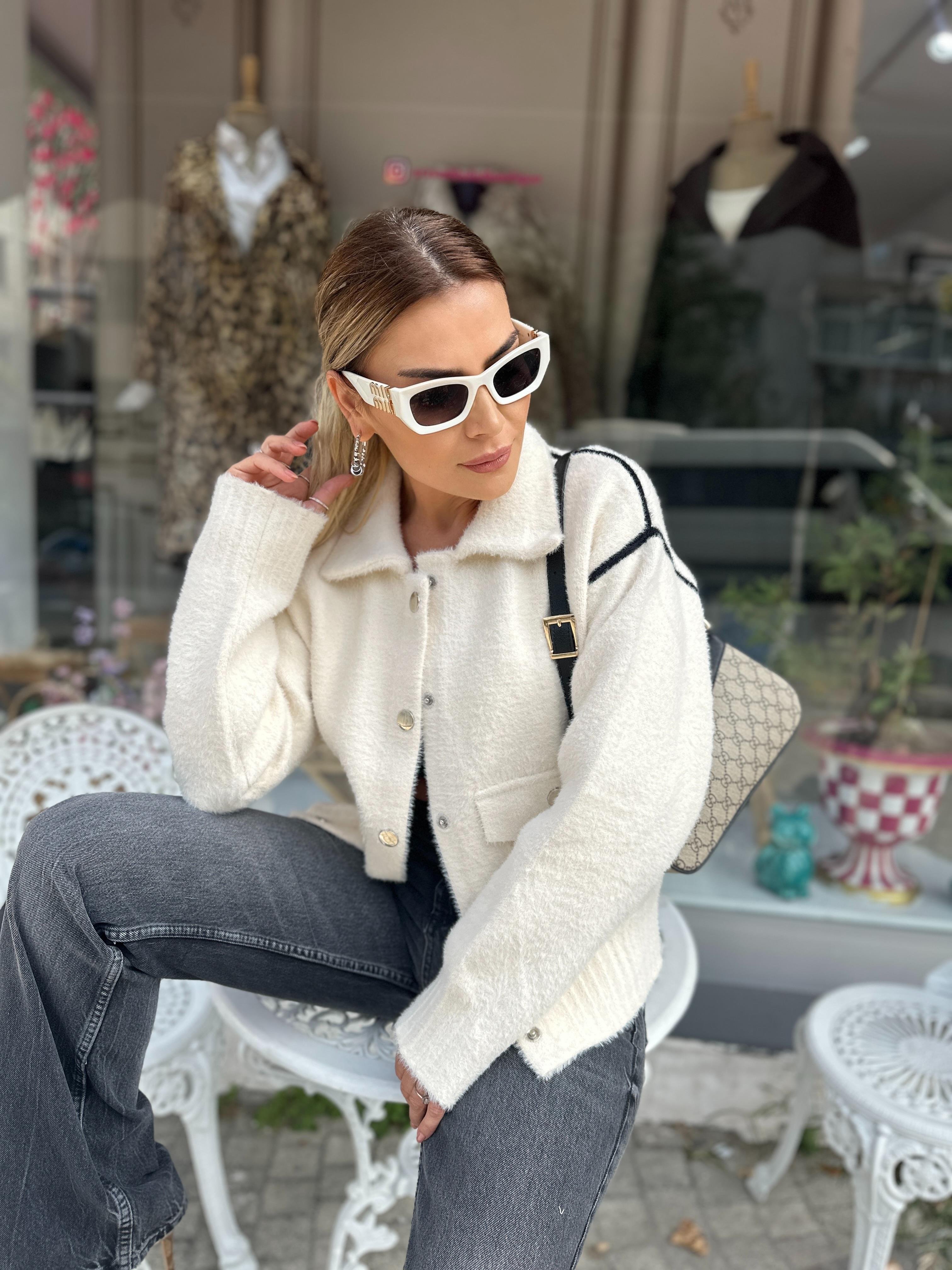 Angora Gömlek Yaka Cepli Hırka